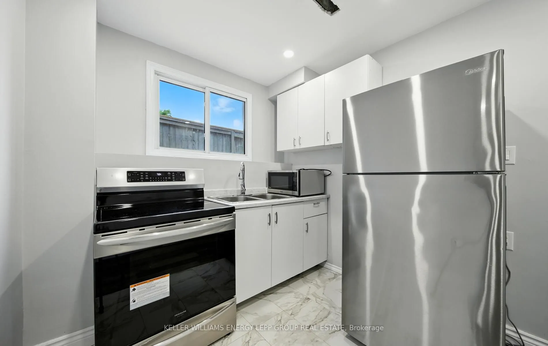 246 Lakeview Park Avenue