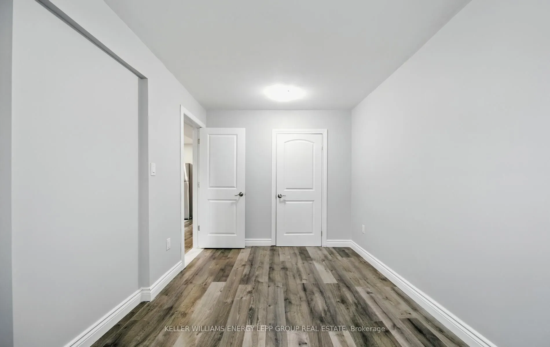 246 Lakeview Park Avenue