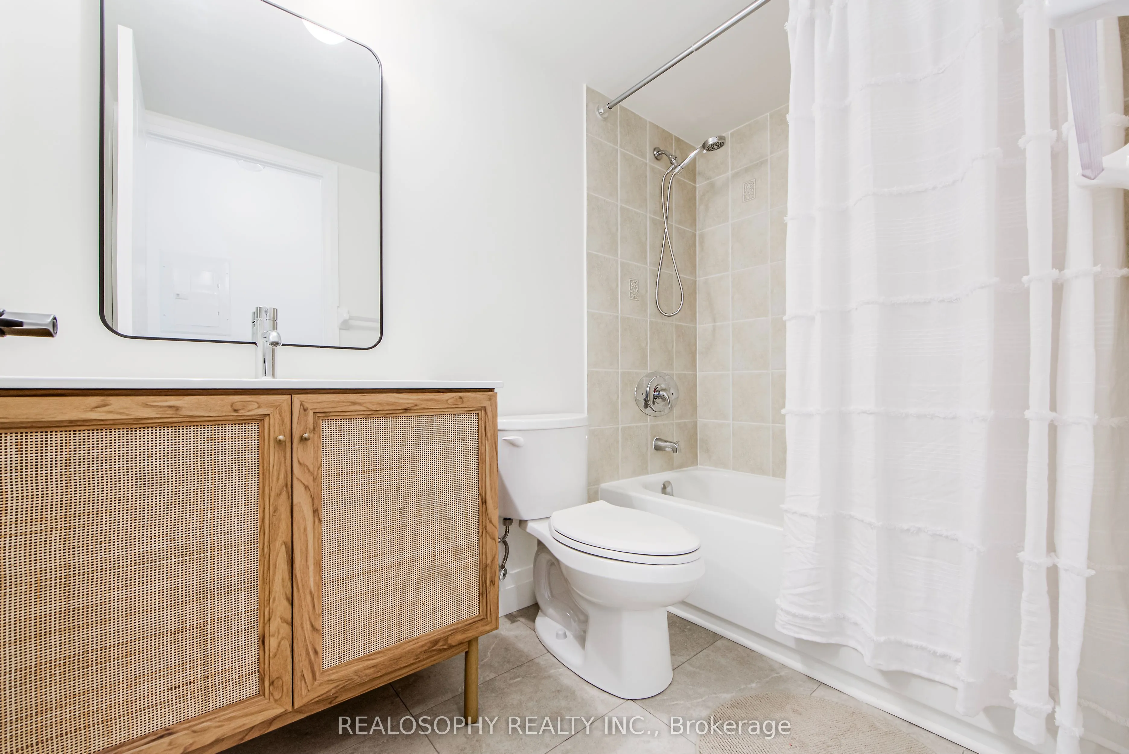 3650 Kingston Road, #805