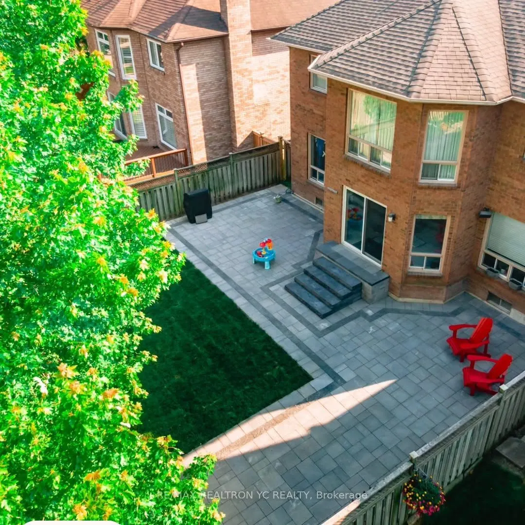 896 Darwin Drive