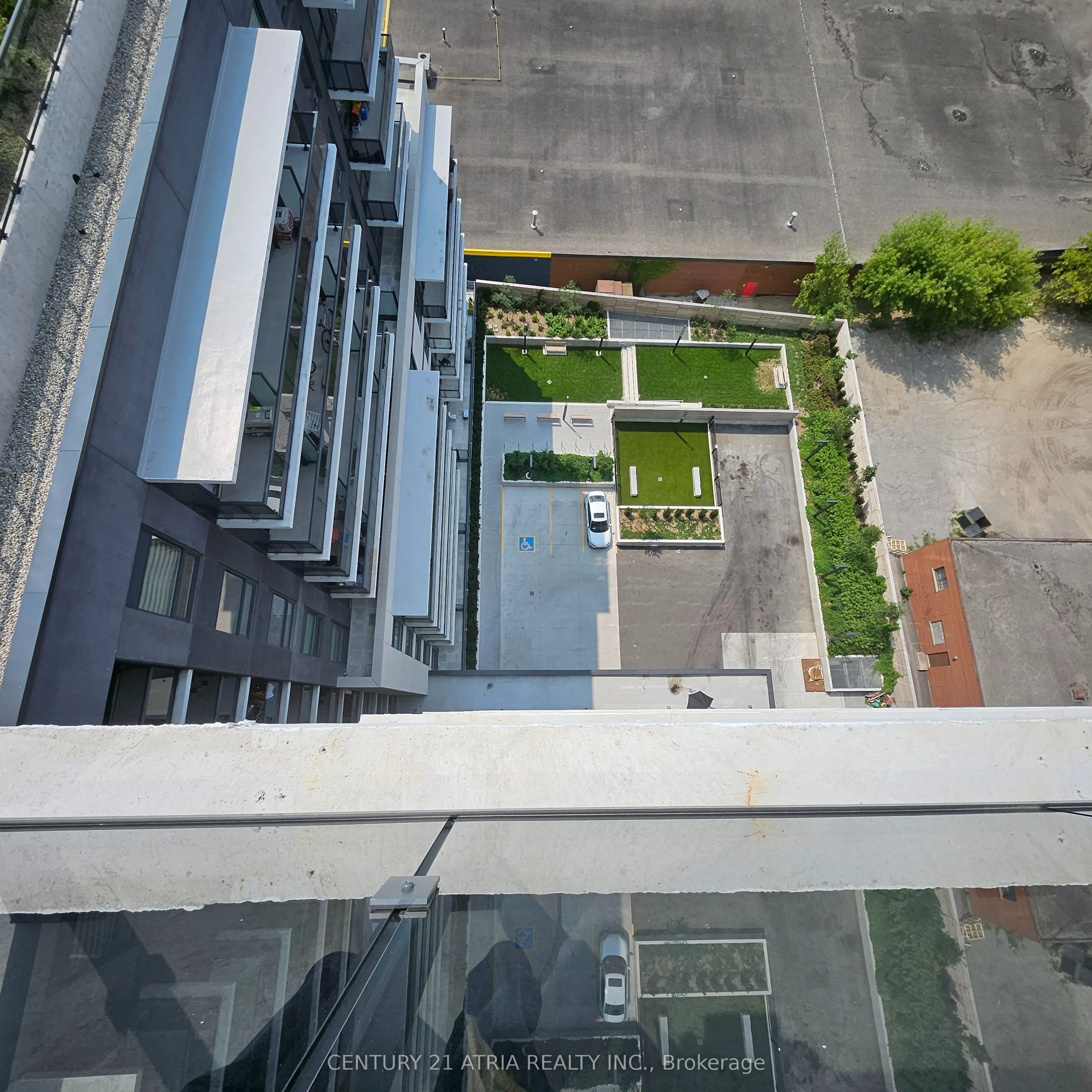 1350 Ellesmere Road, #1702