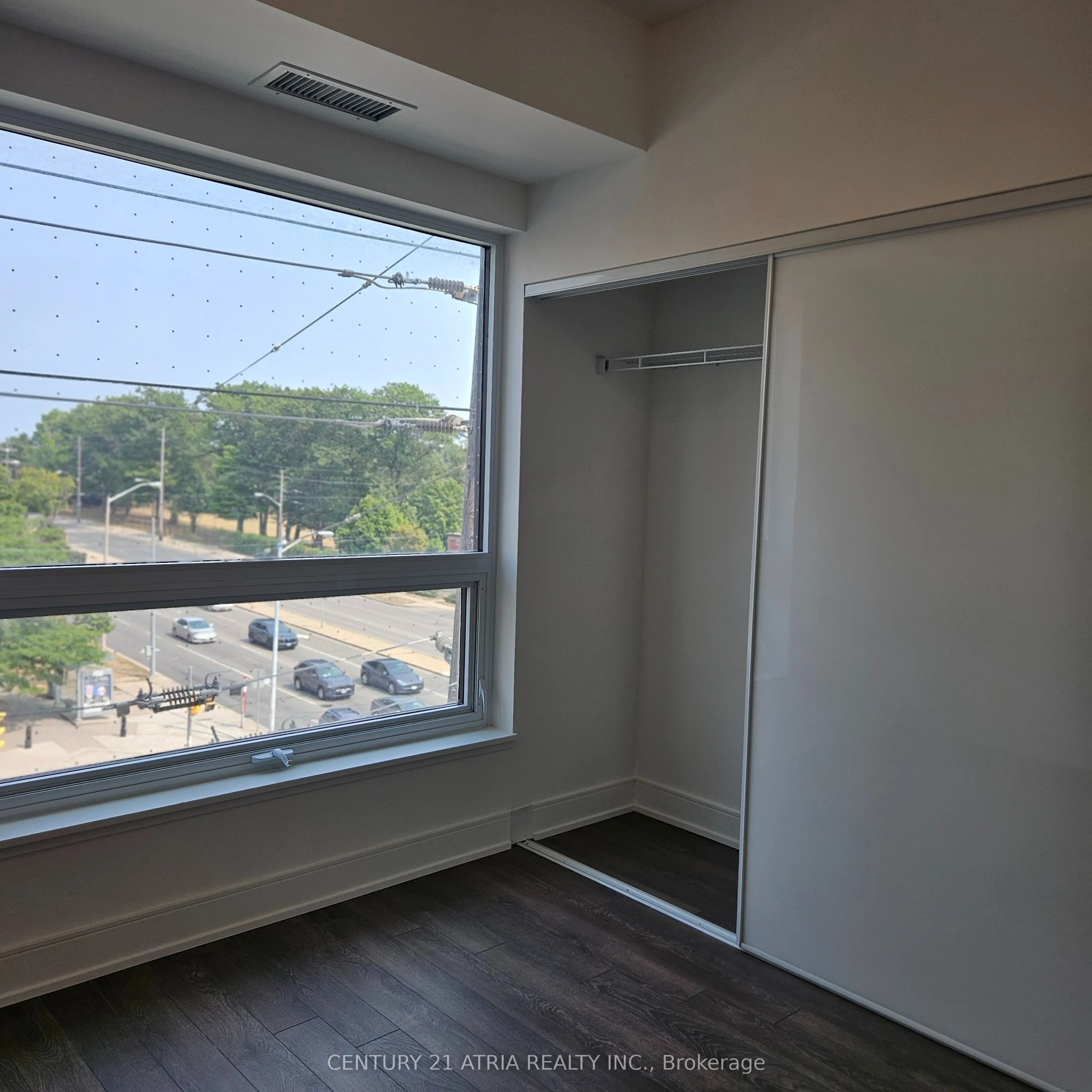 1350 Ellesmere Road, #513