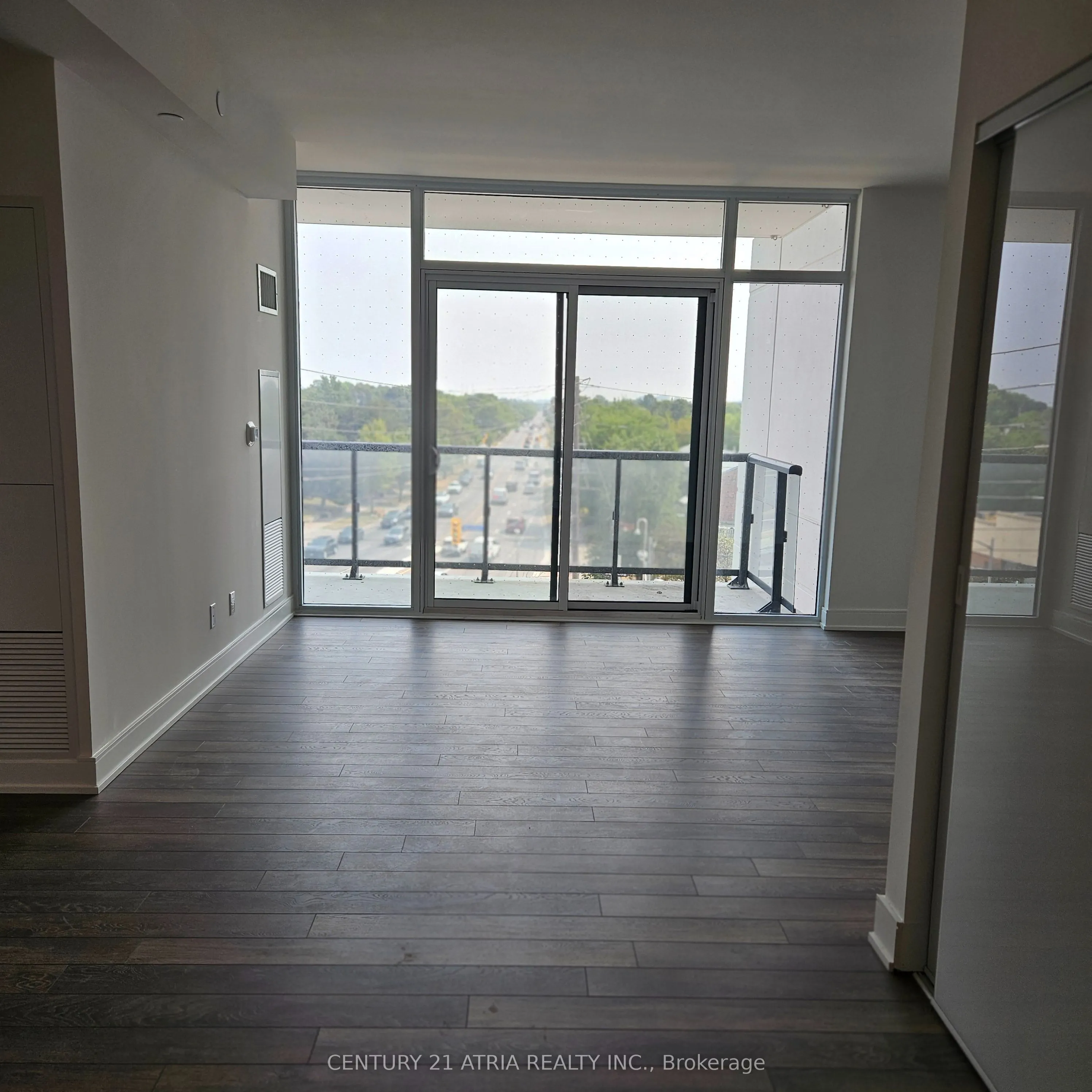 1350 Ellesmere Road, #513