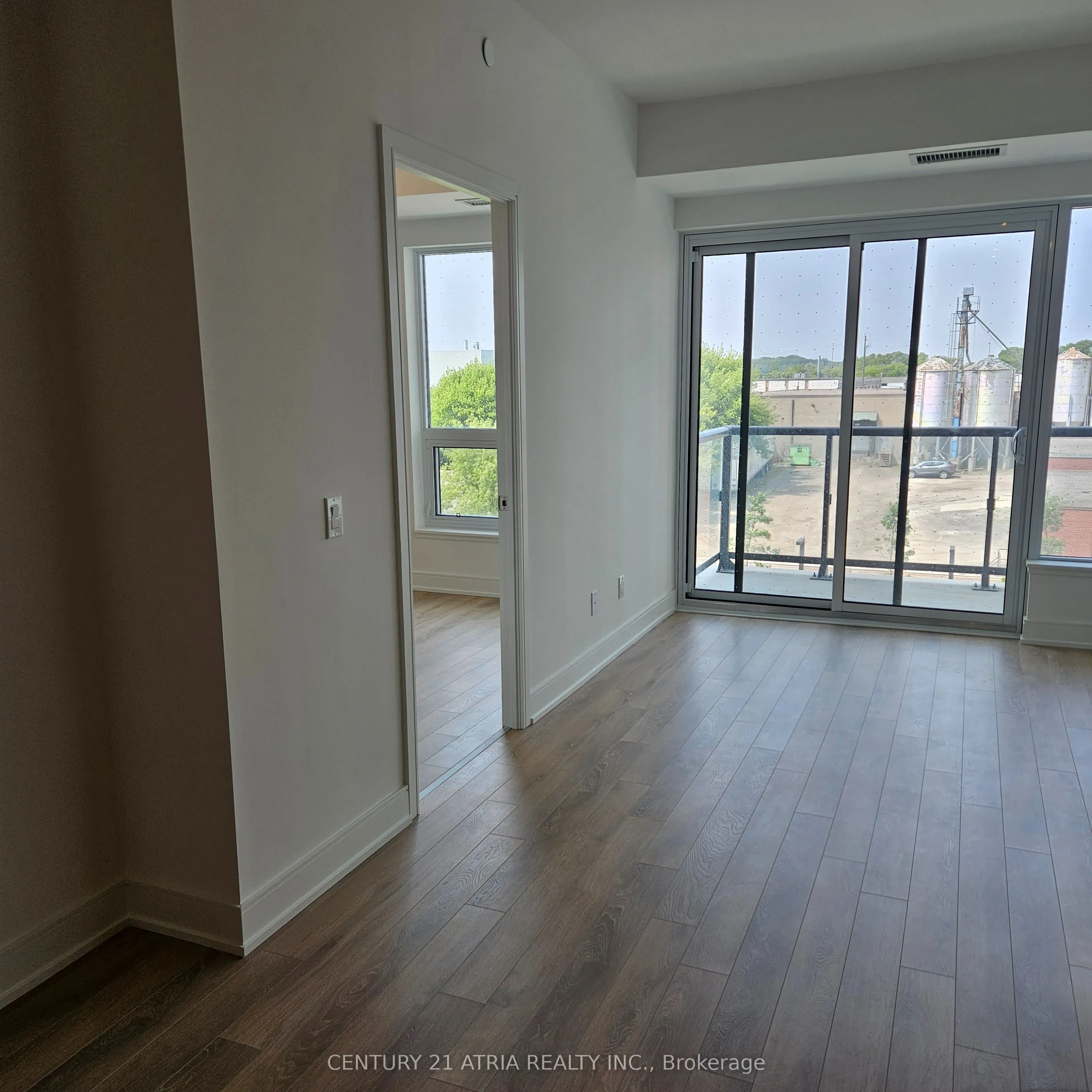1350 Ellesmere Road, #524