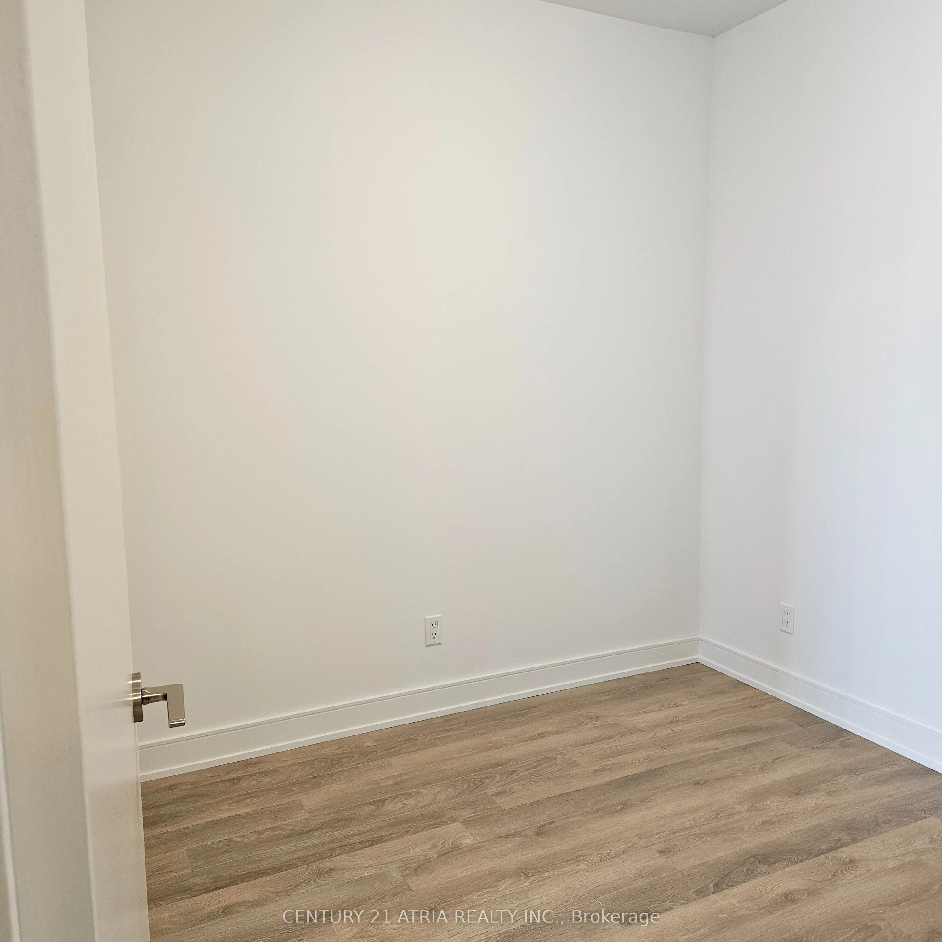 1350 Ellesmere Road, #524