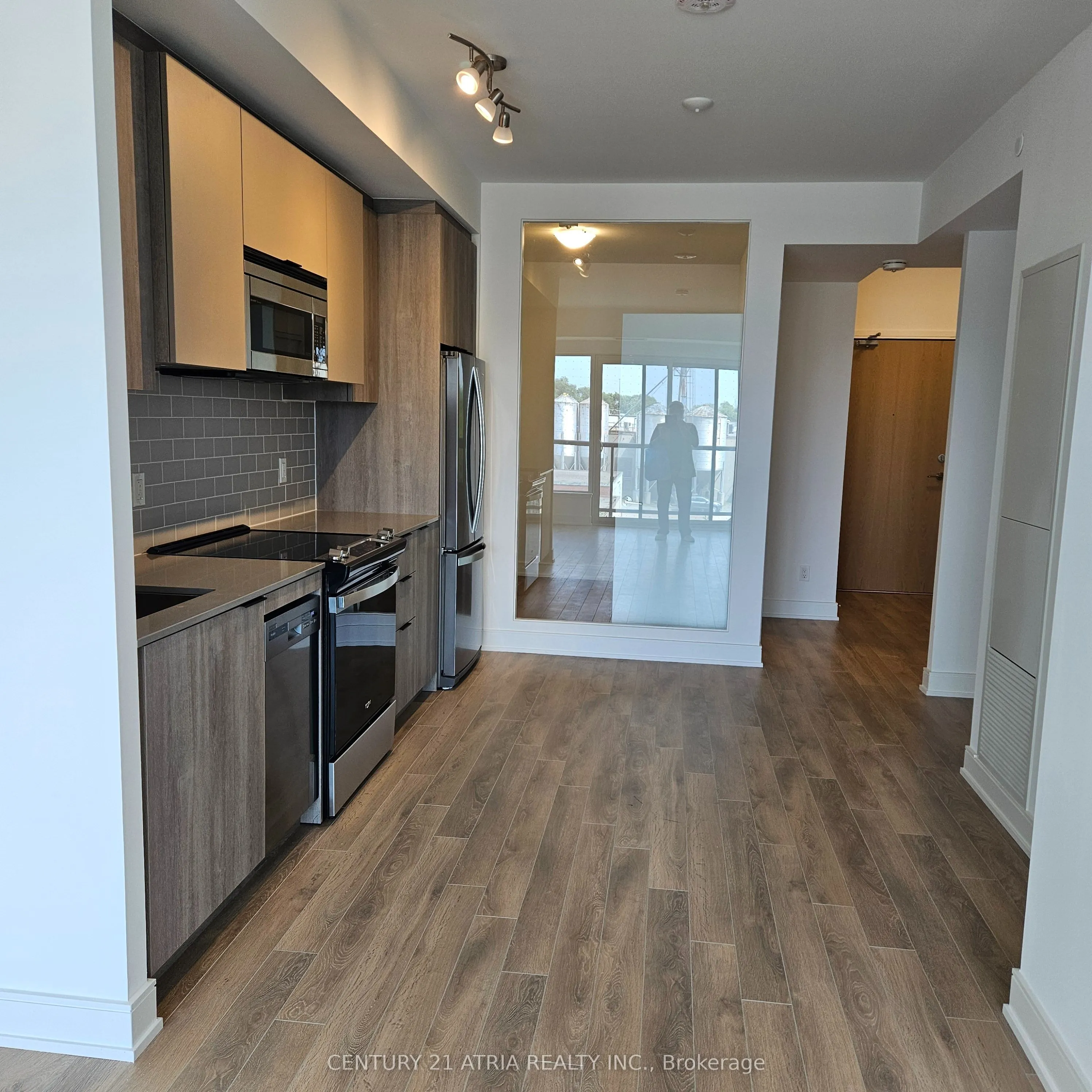 1350 Ellesmere Road, #524