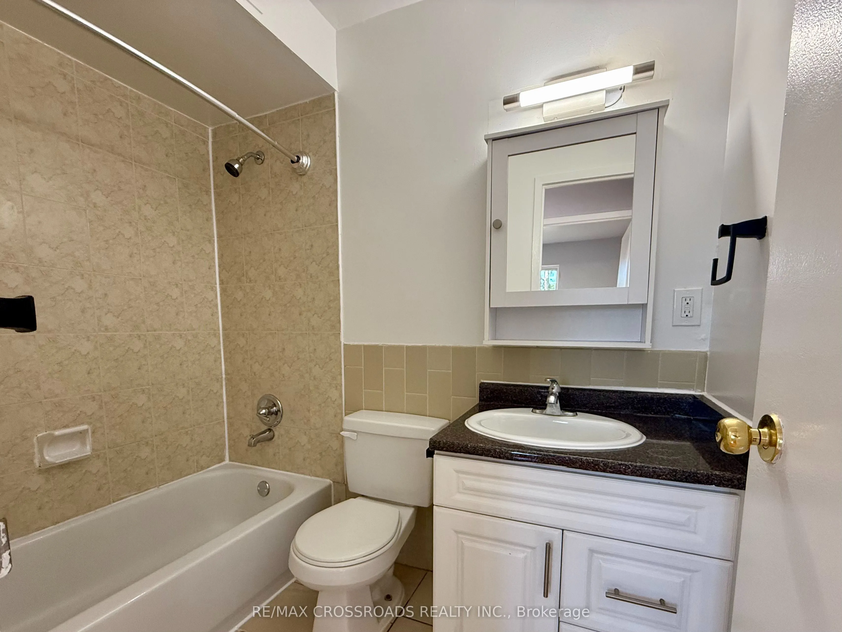 1191 Ellesmere Road, #201