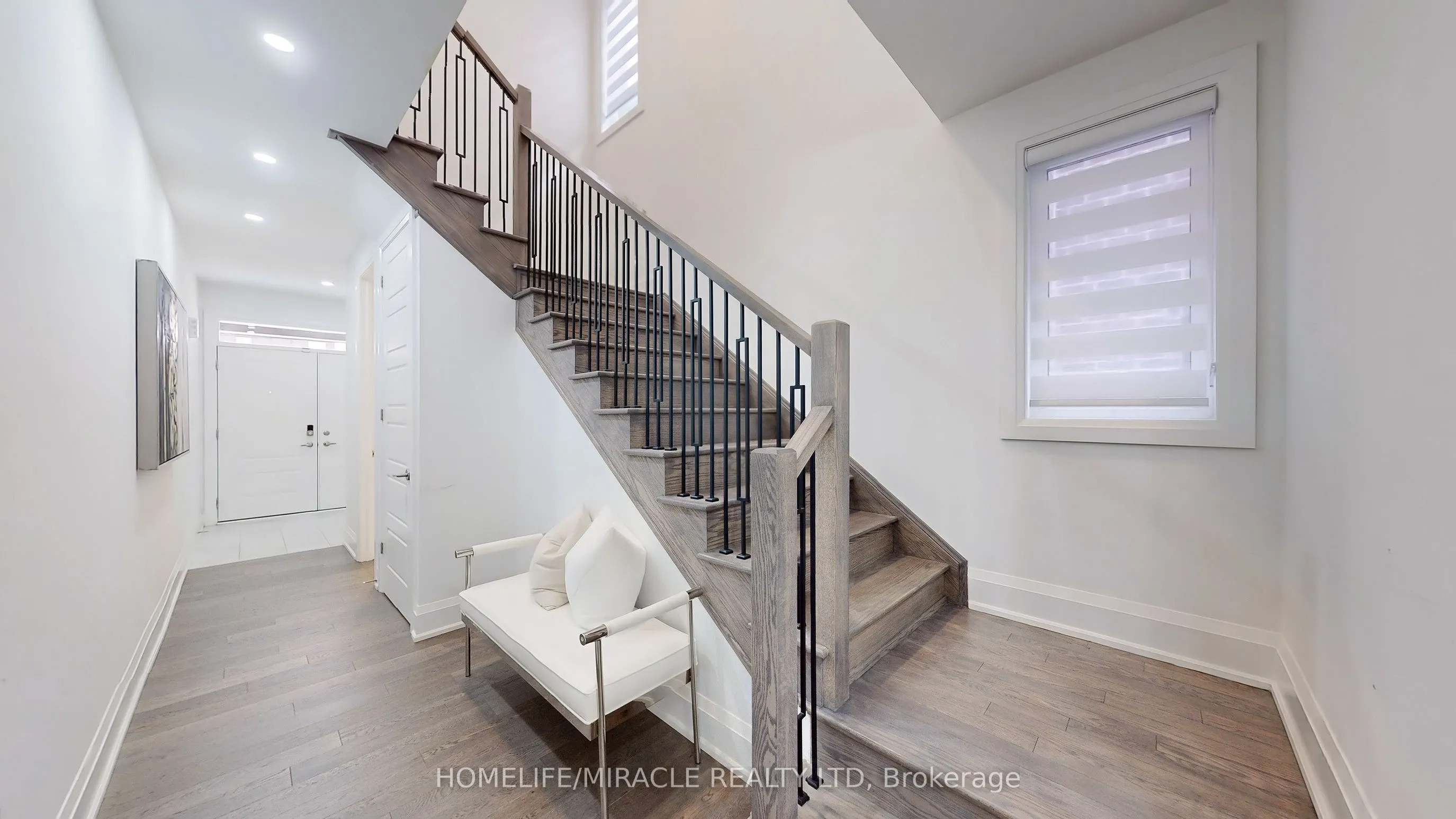 2849 Foxden Square