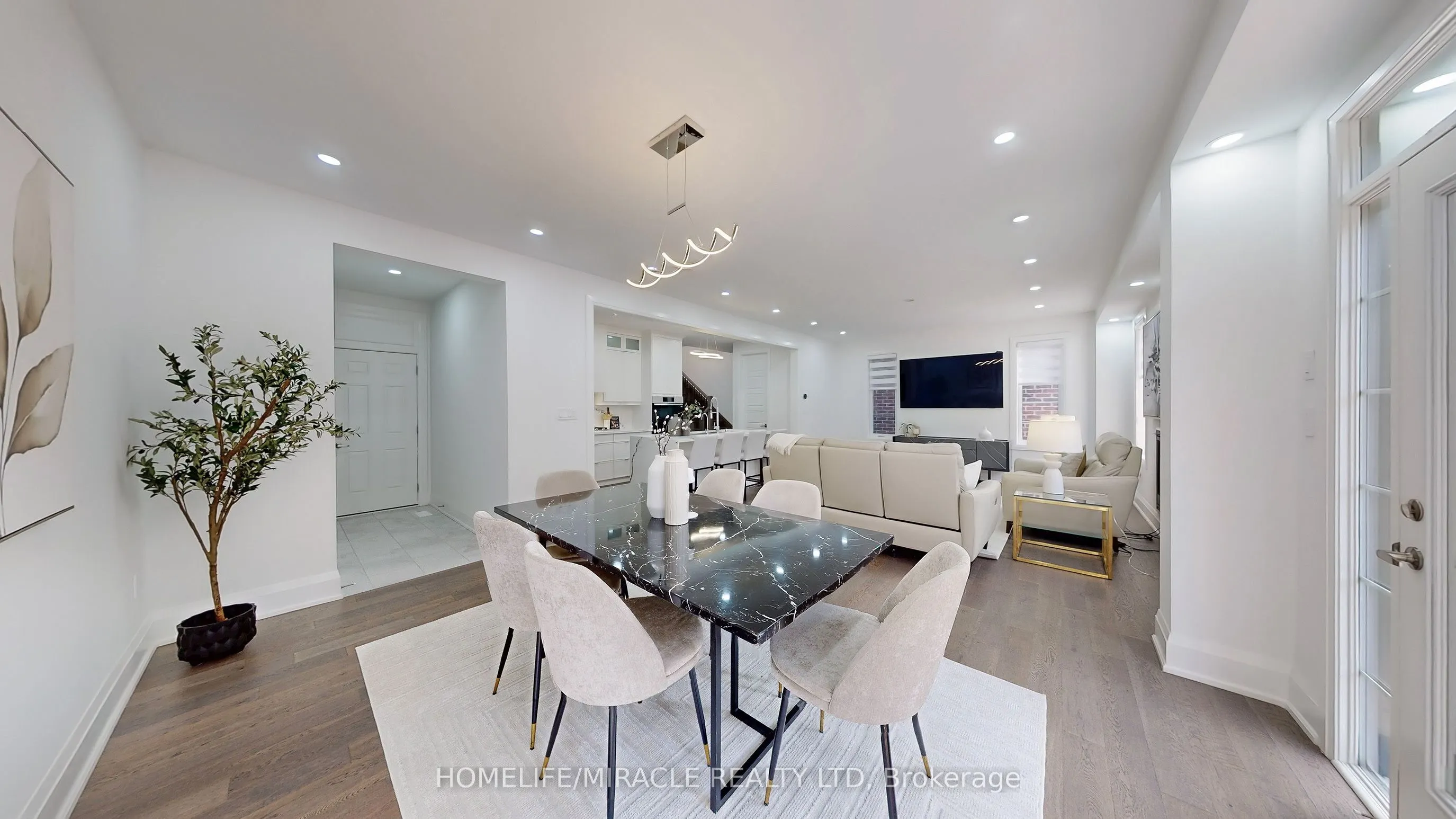 2849 Foxden Square