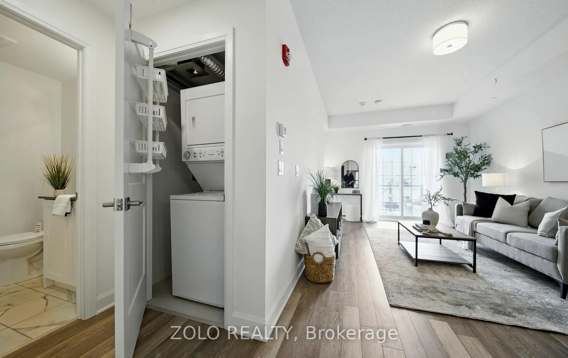 50 Lakebreeze Drive, #215