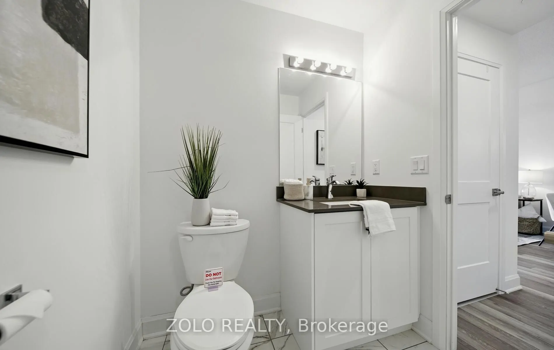 50 Lakebreeze Drive, #215