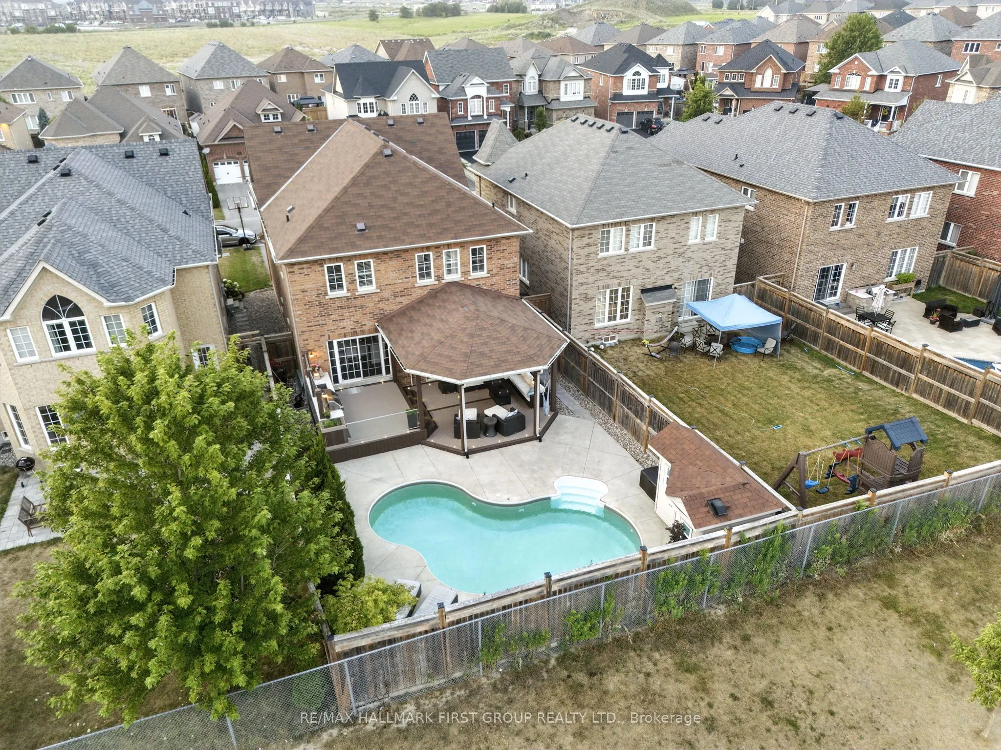 1886 Riverton Court