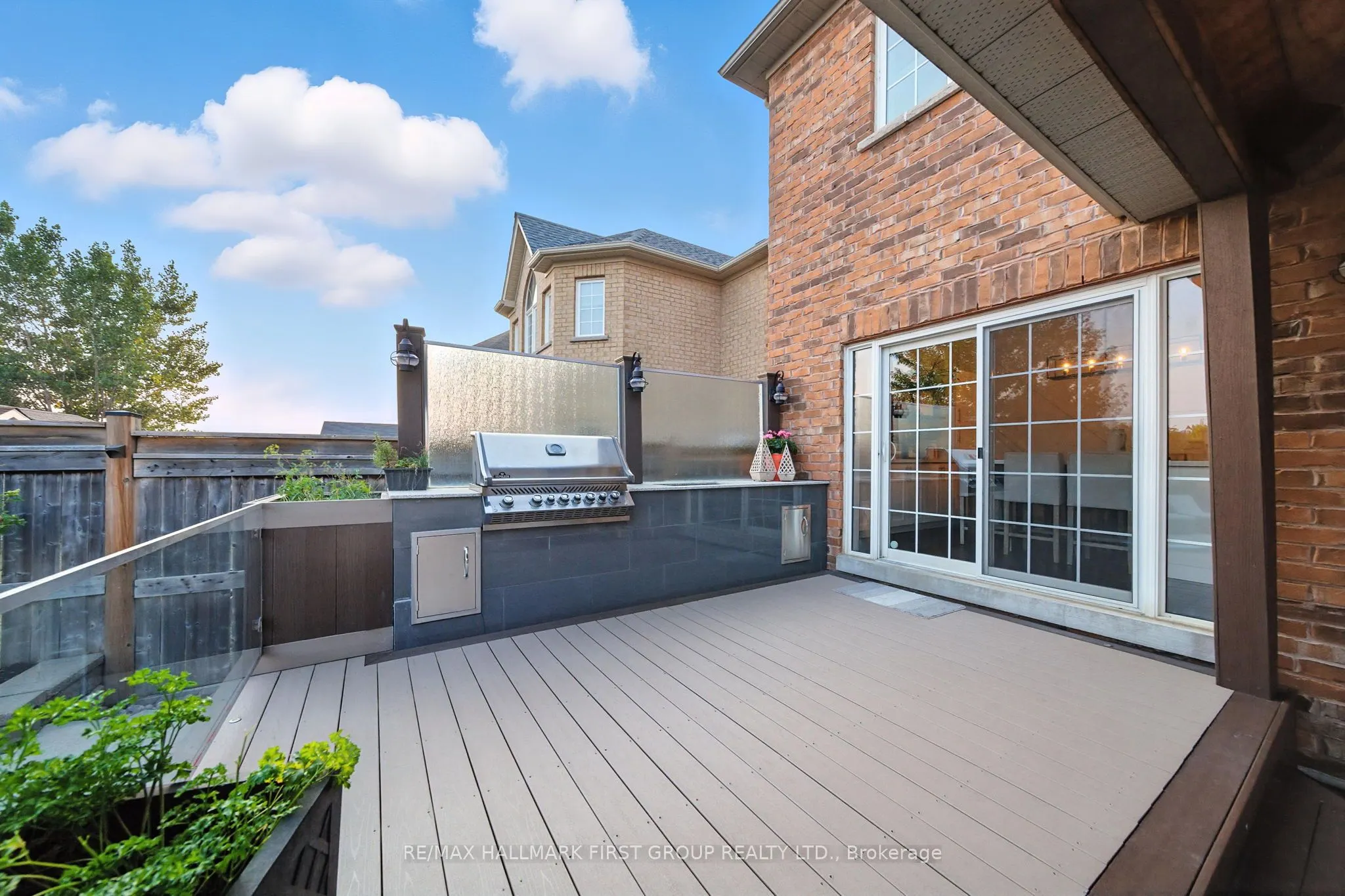 1886 Riverton Court