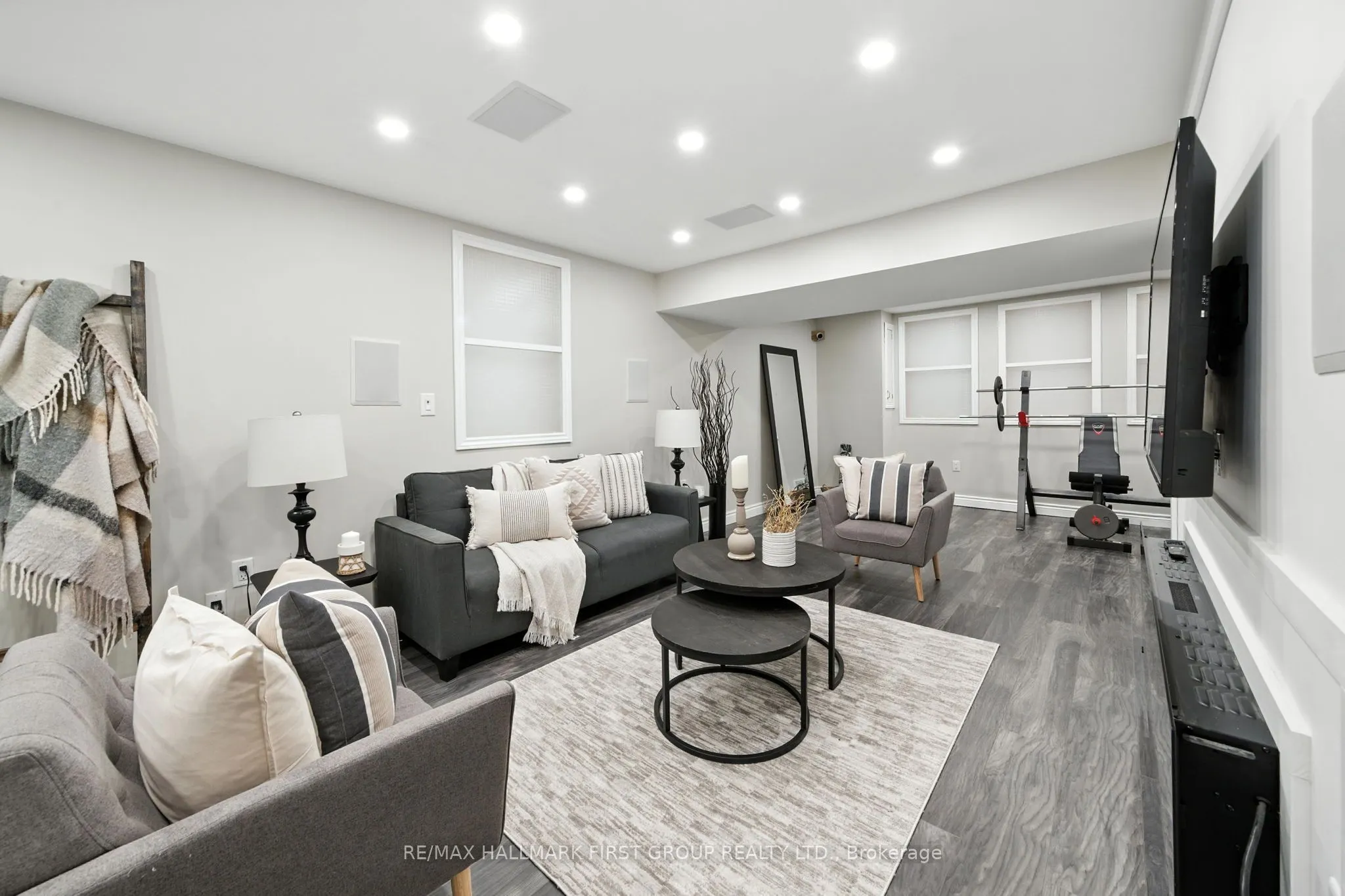 1886 Riverton Court