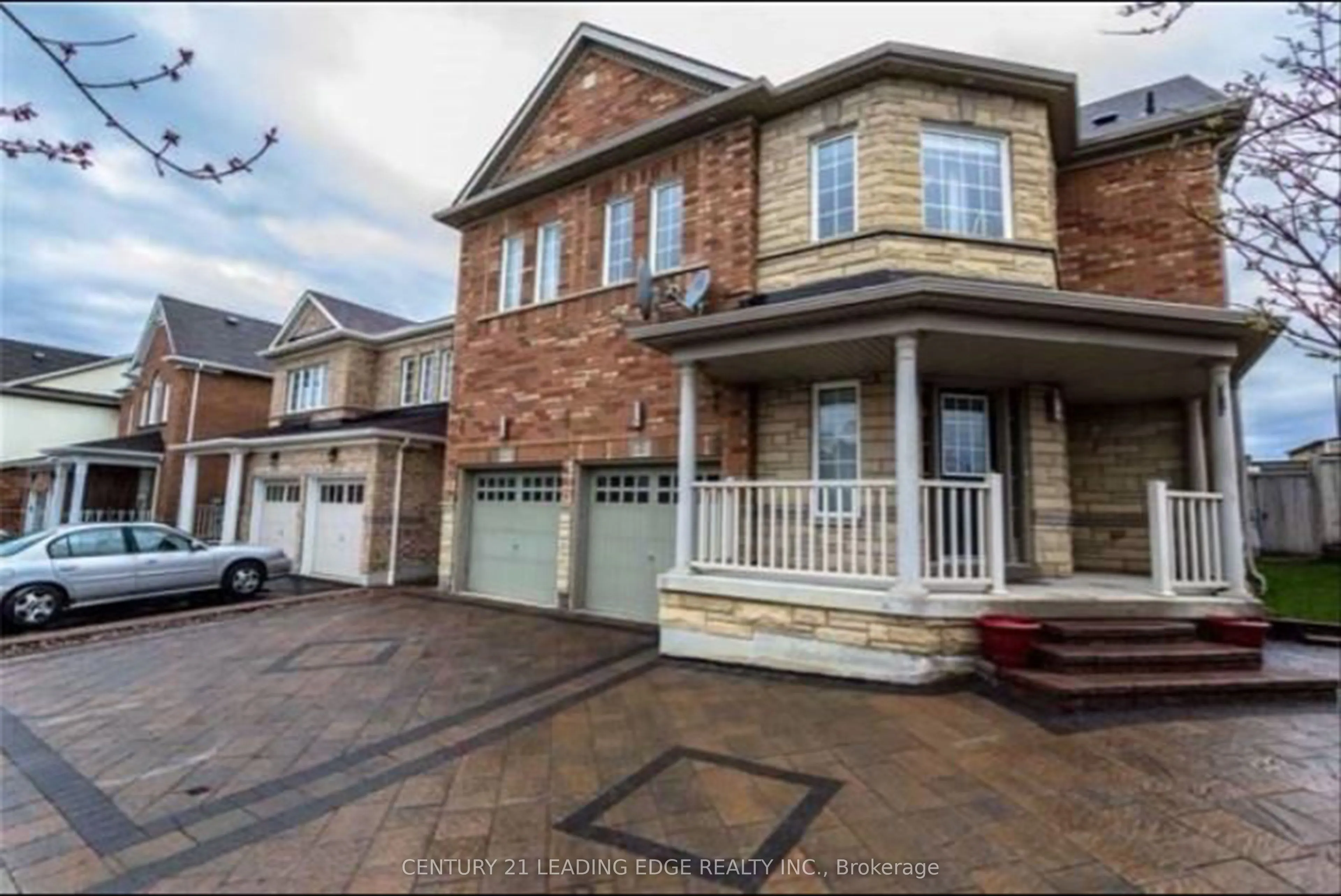 2 Thackery Drive
