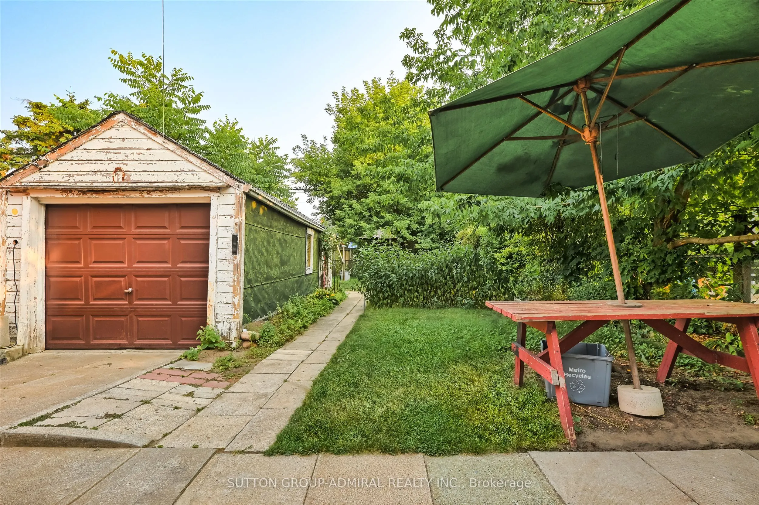 239 Floyd Avenue