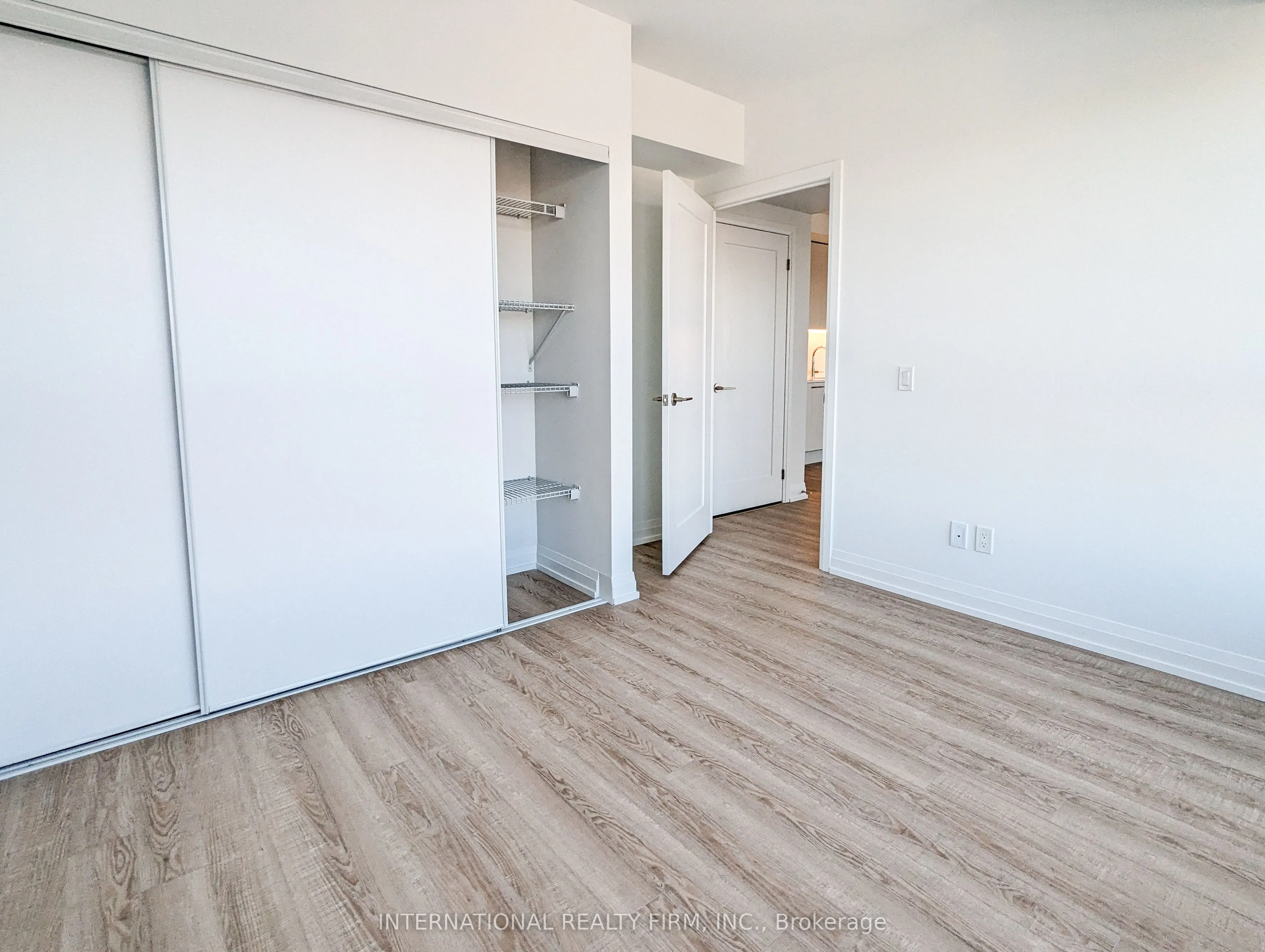 286 Main Street, #1602