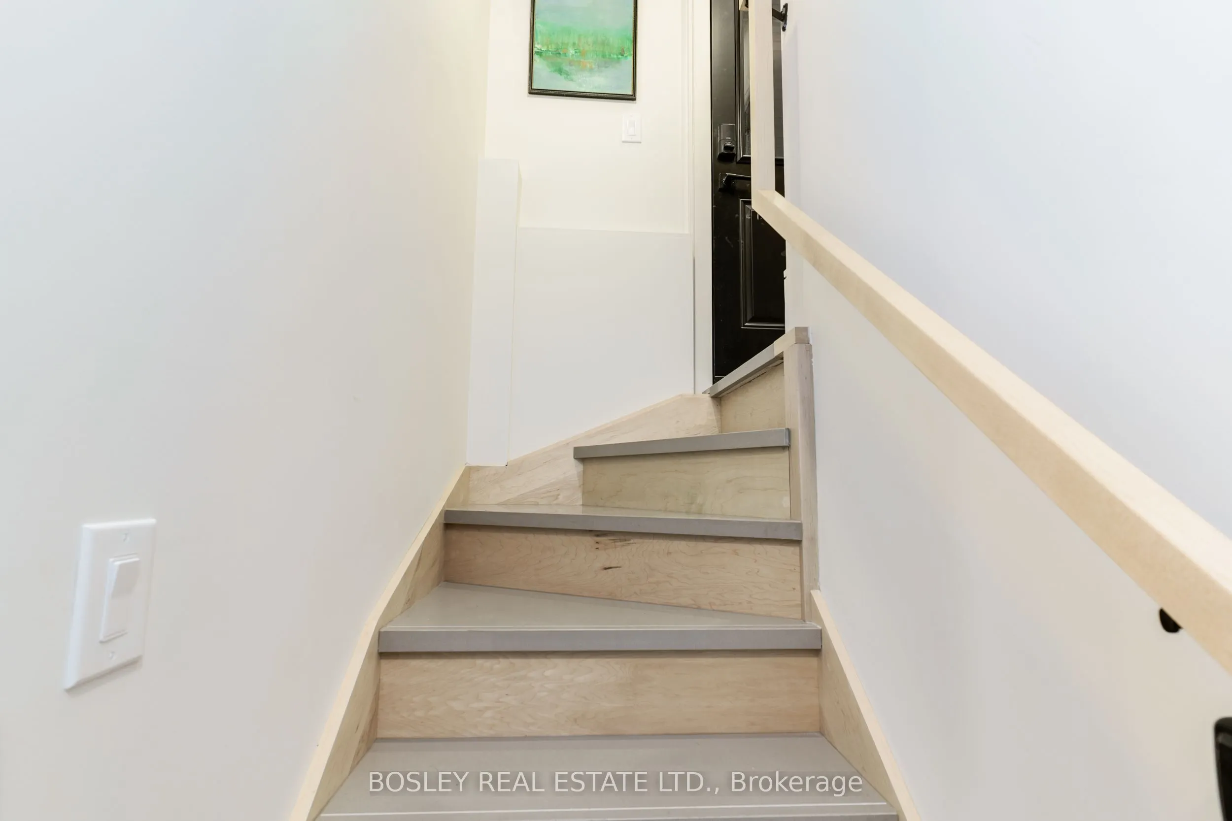 47 Linnsmore Crescent, #Lower