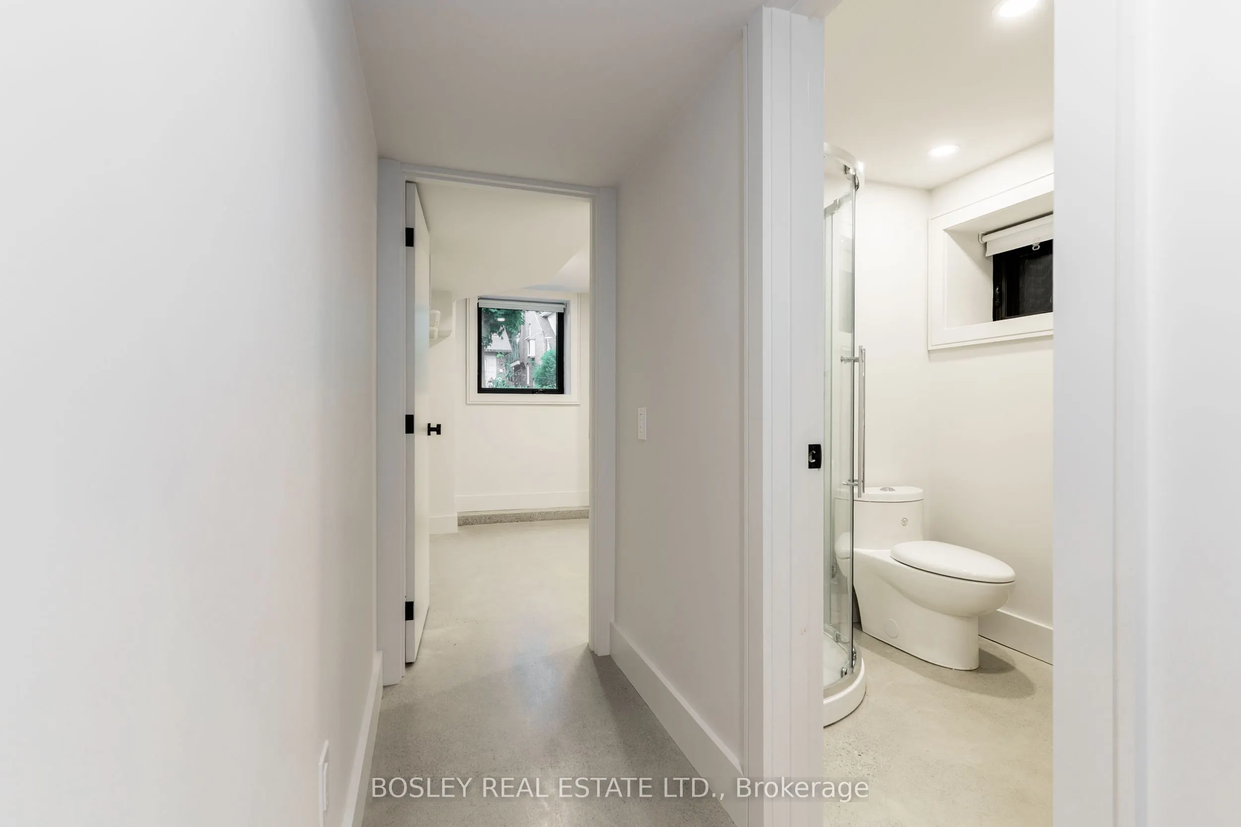 47 Linnsmore Crescent, #Lower