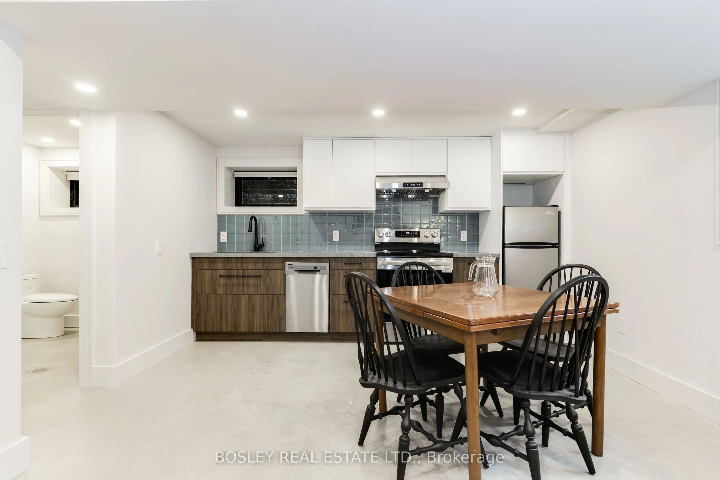 47 Linnsmore Crescent, #Lower