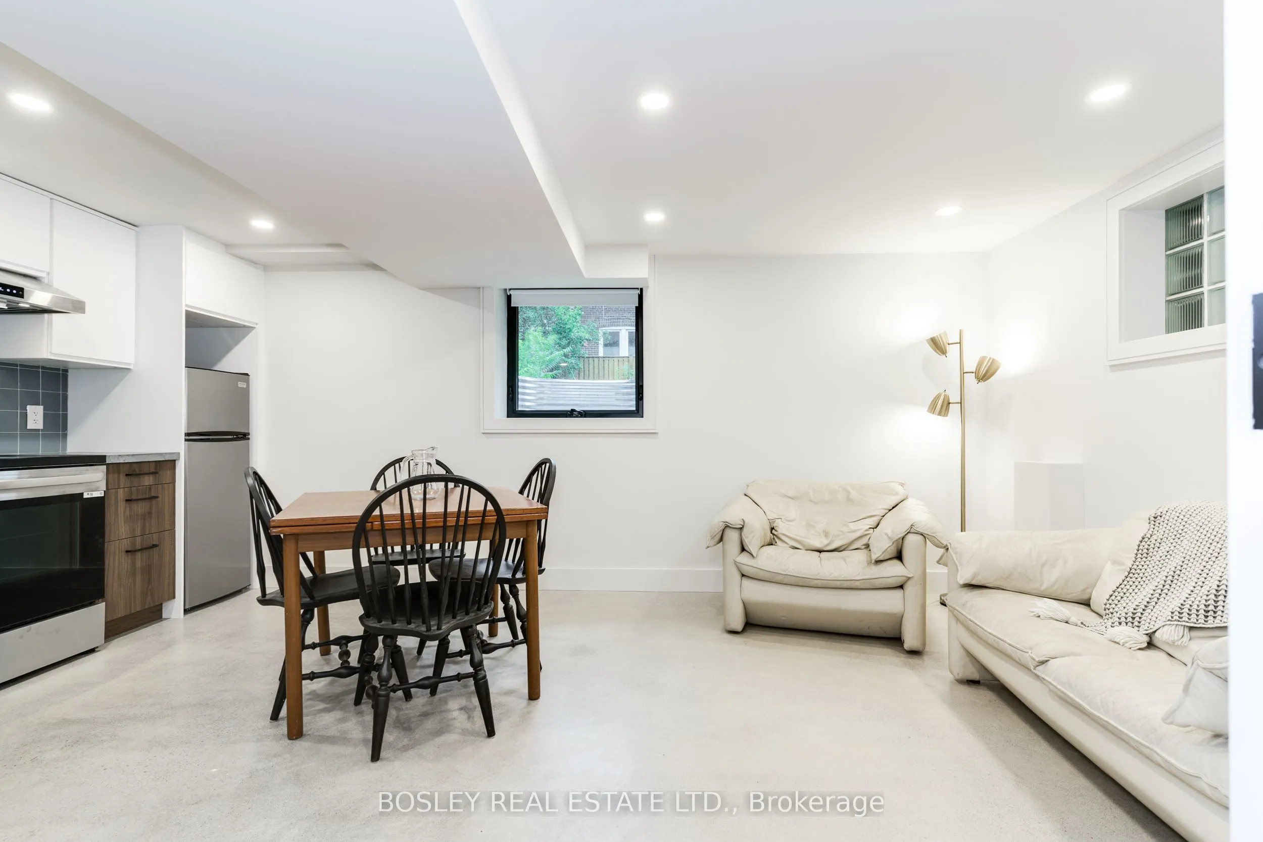 47 Linnsmore Crescent, #Lower
