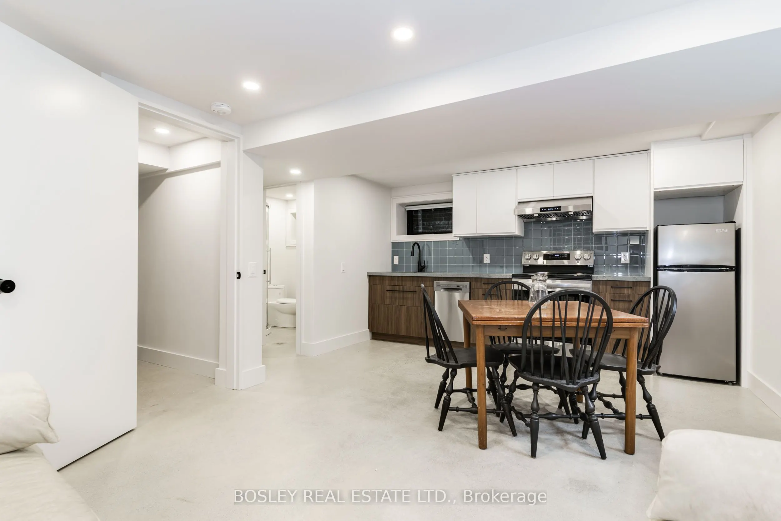 47 Linnsmore Crescent, #Lower