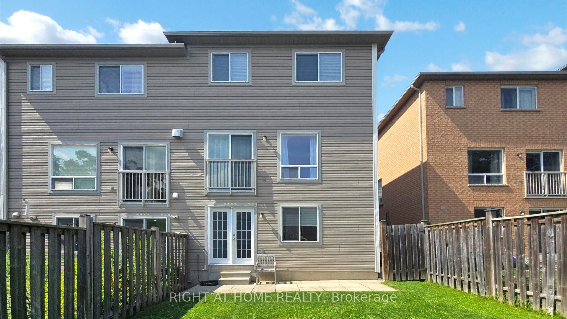 76 Barkdale Way