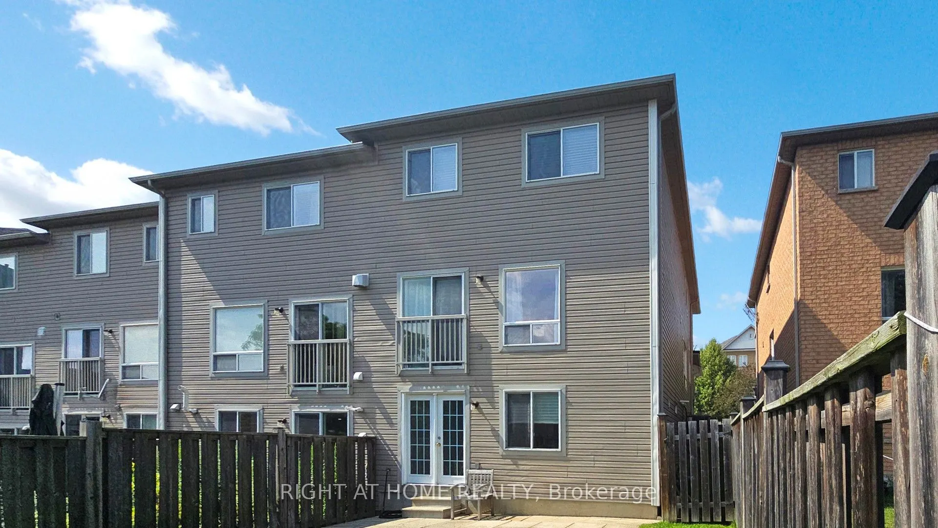 76 Barkdale Way