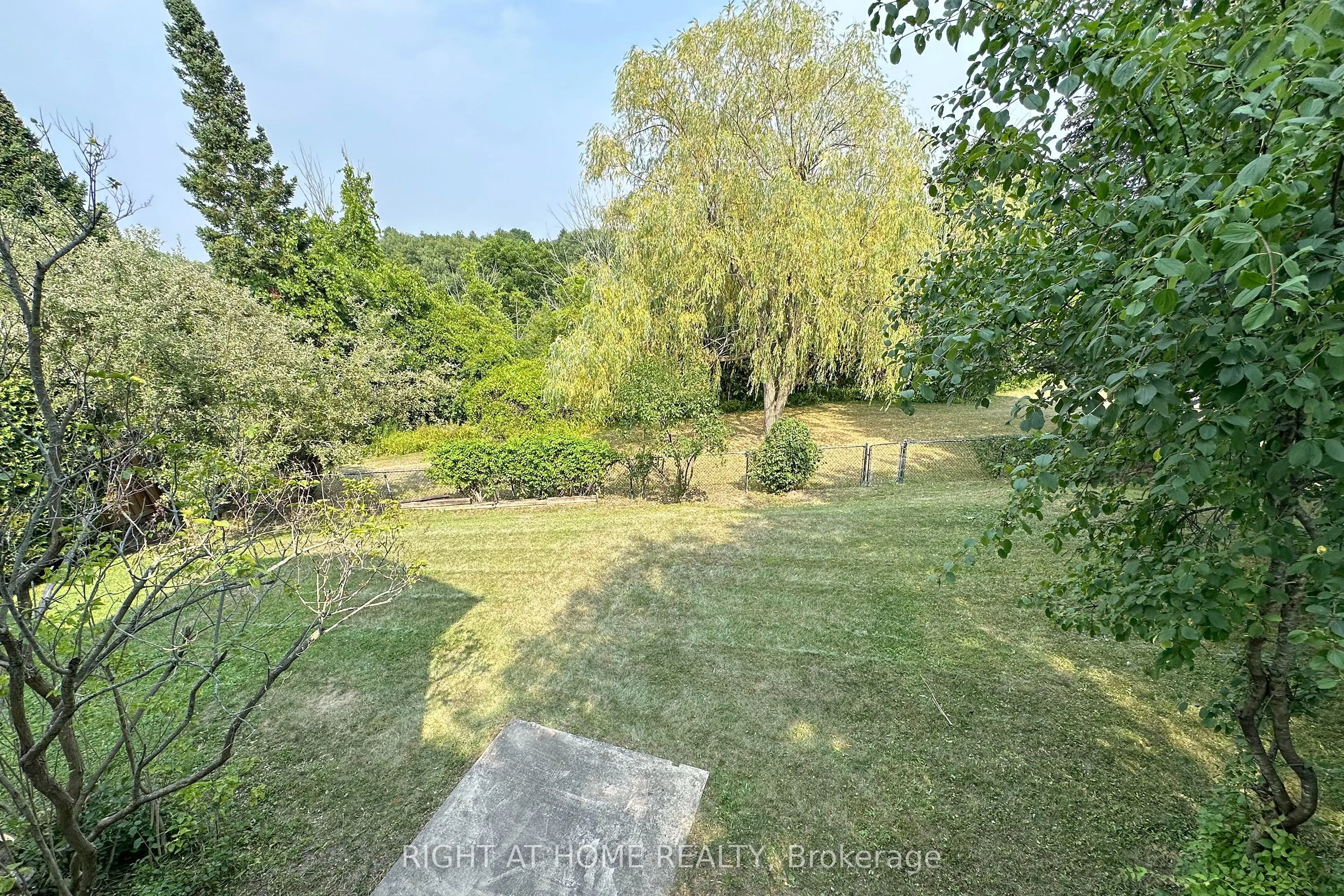 102 Hialeah Crescent