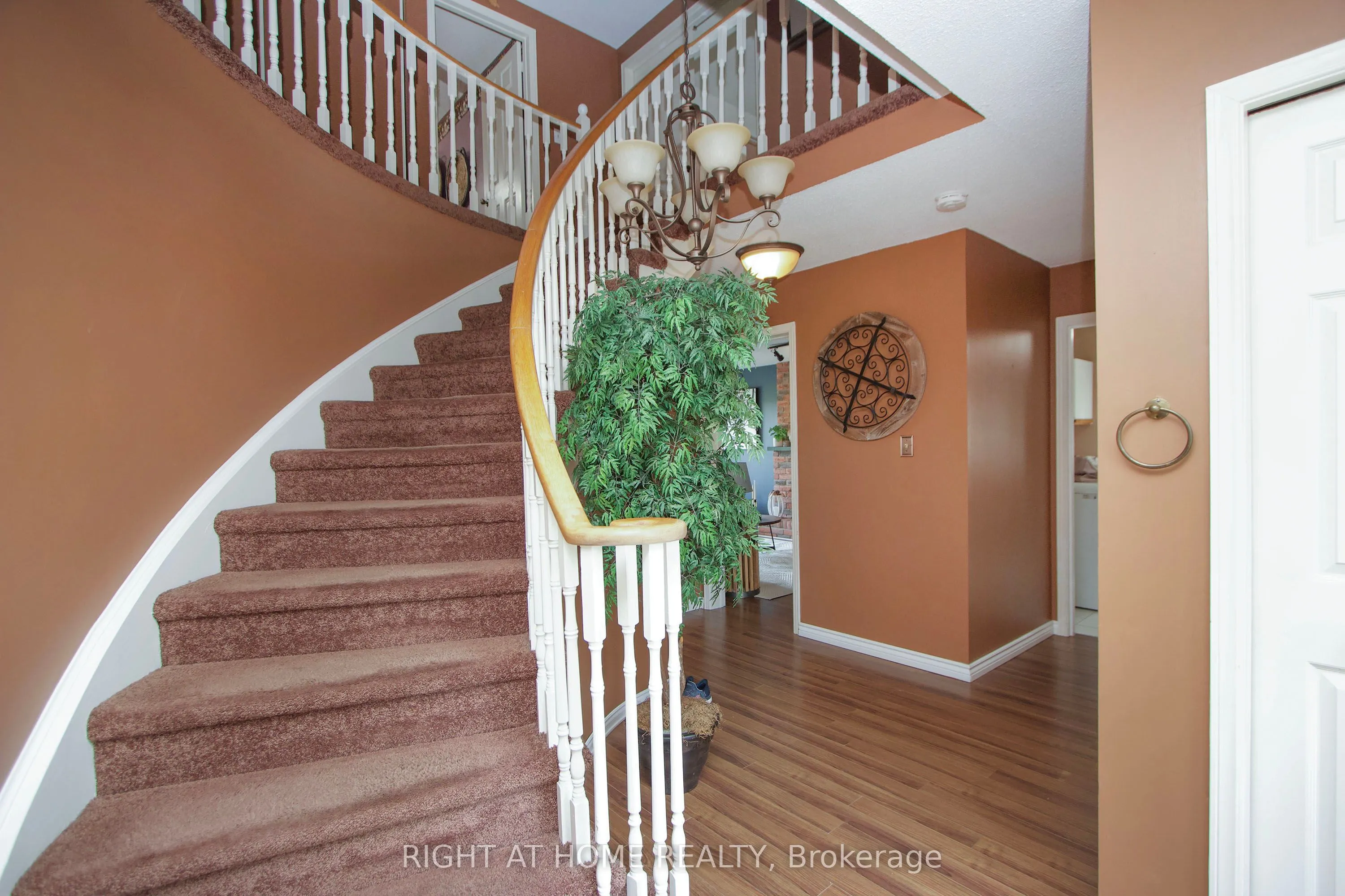 102 Hialeah Crescent