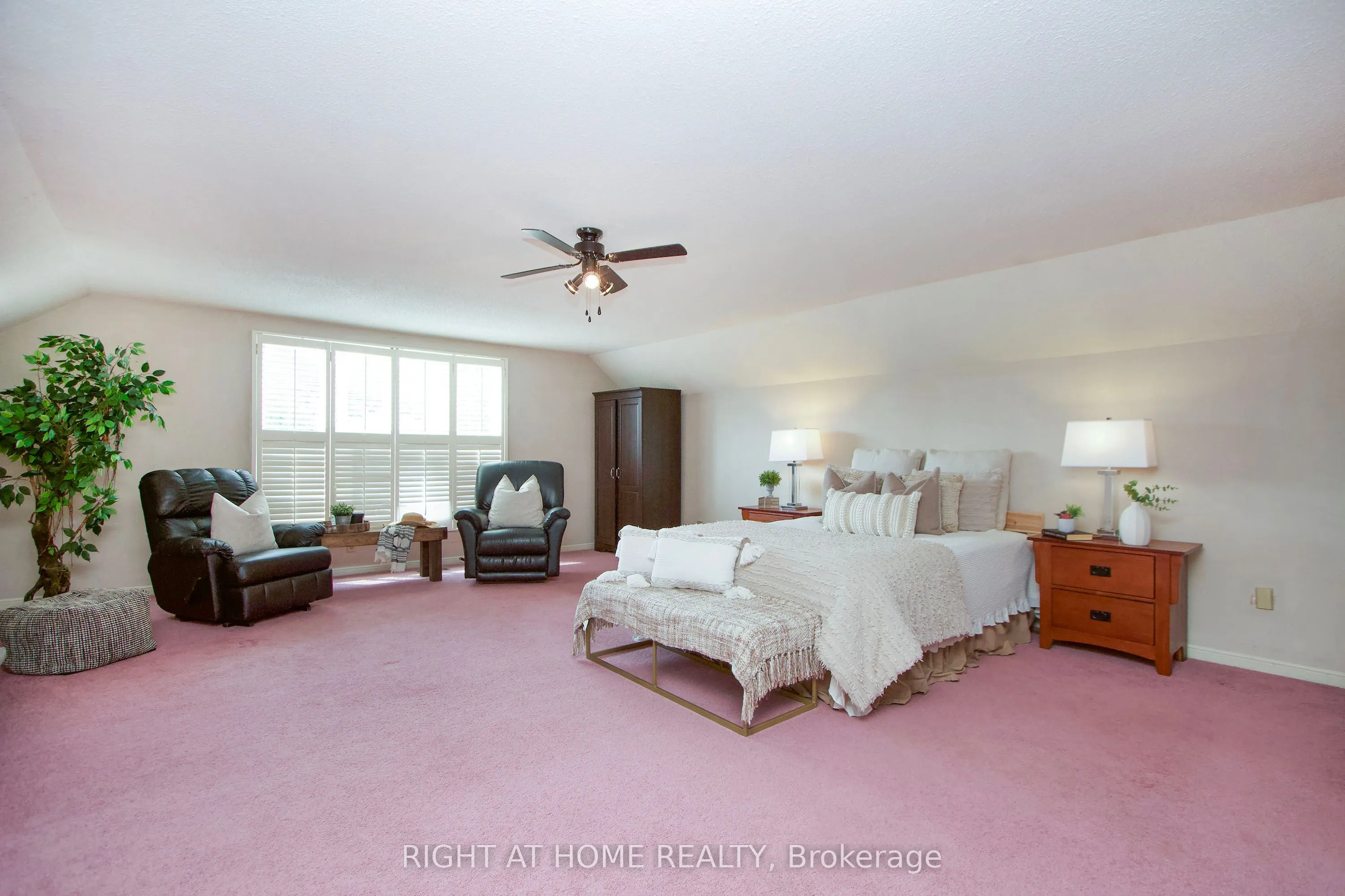 102 Hialeah Crescent