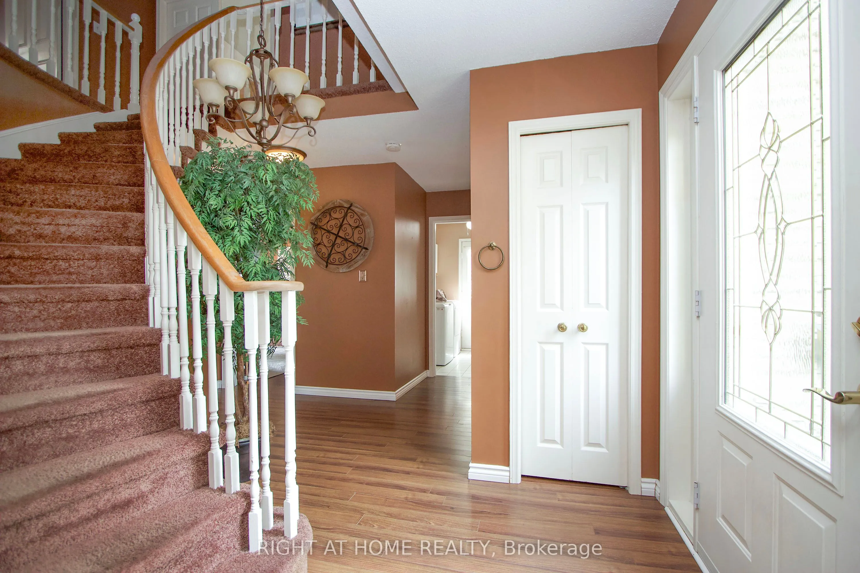 102 Hialeah Crescent