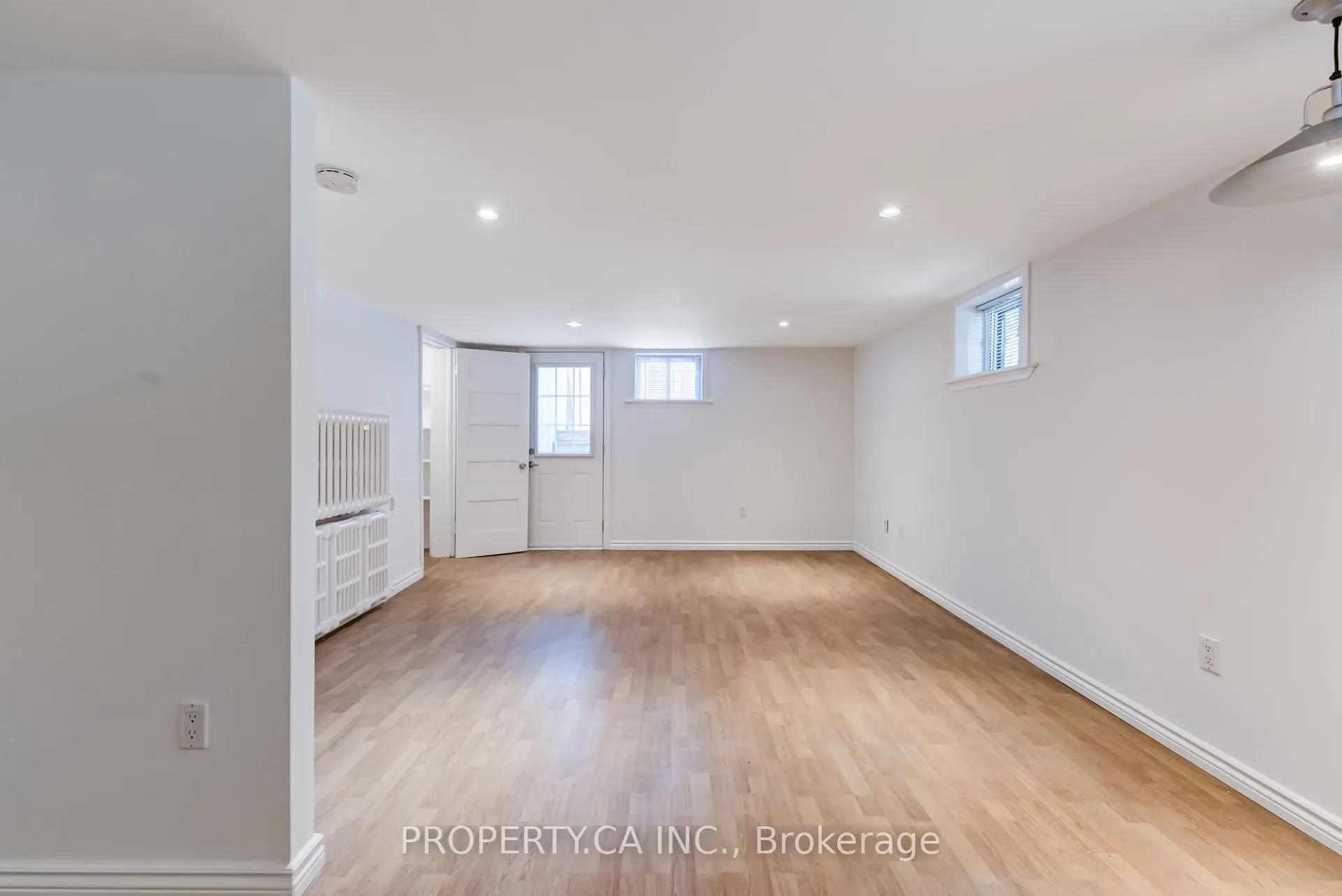 620 O'Connor Drive, #Lower