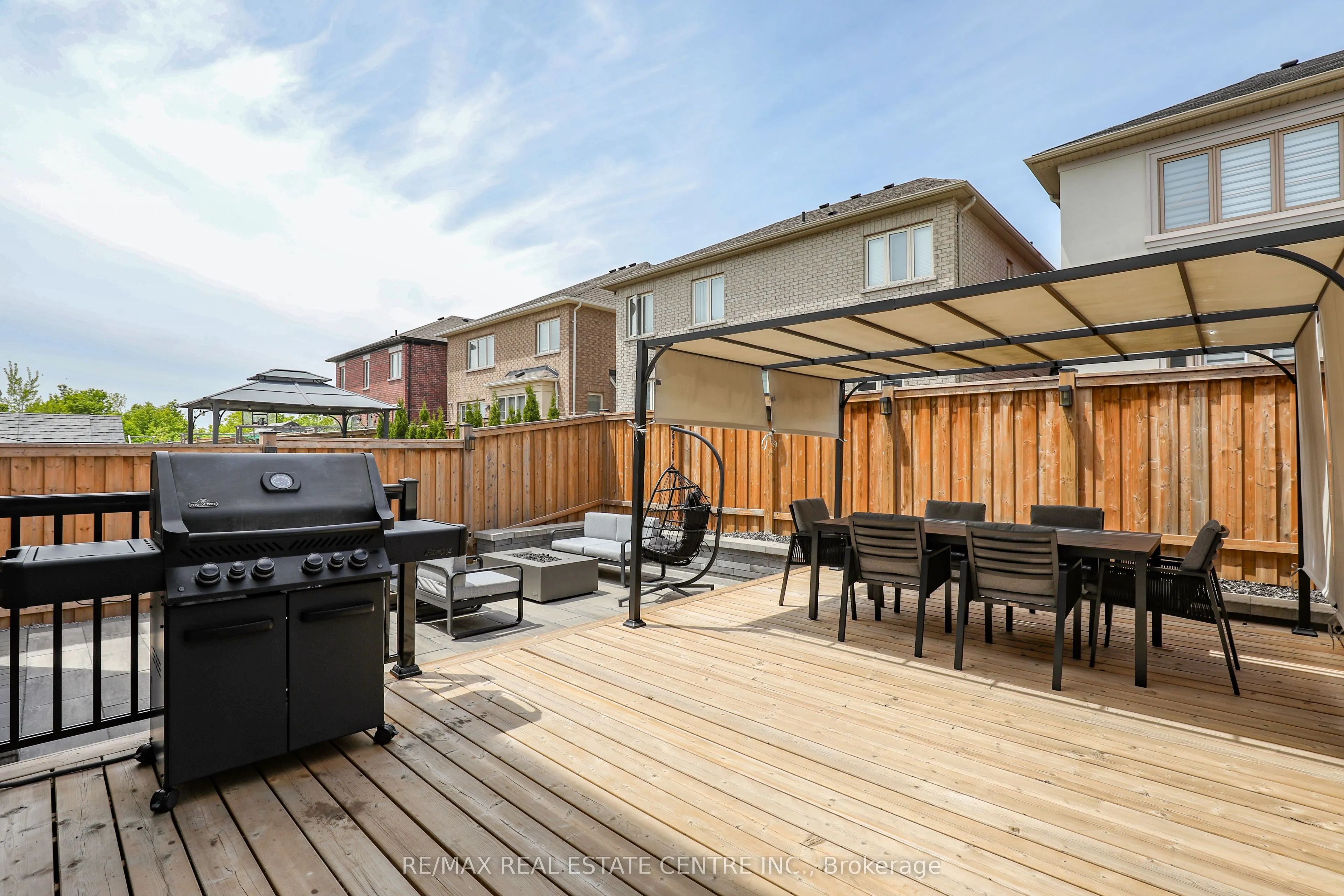1004 Kingpeak Crescent