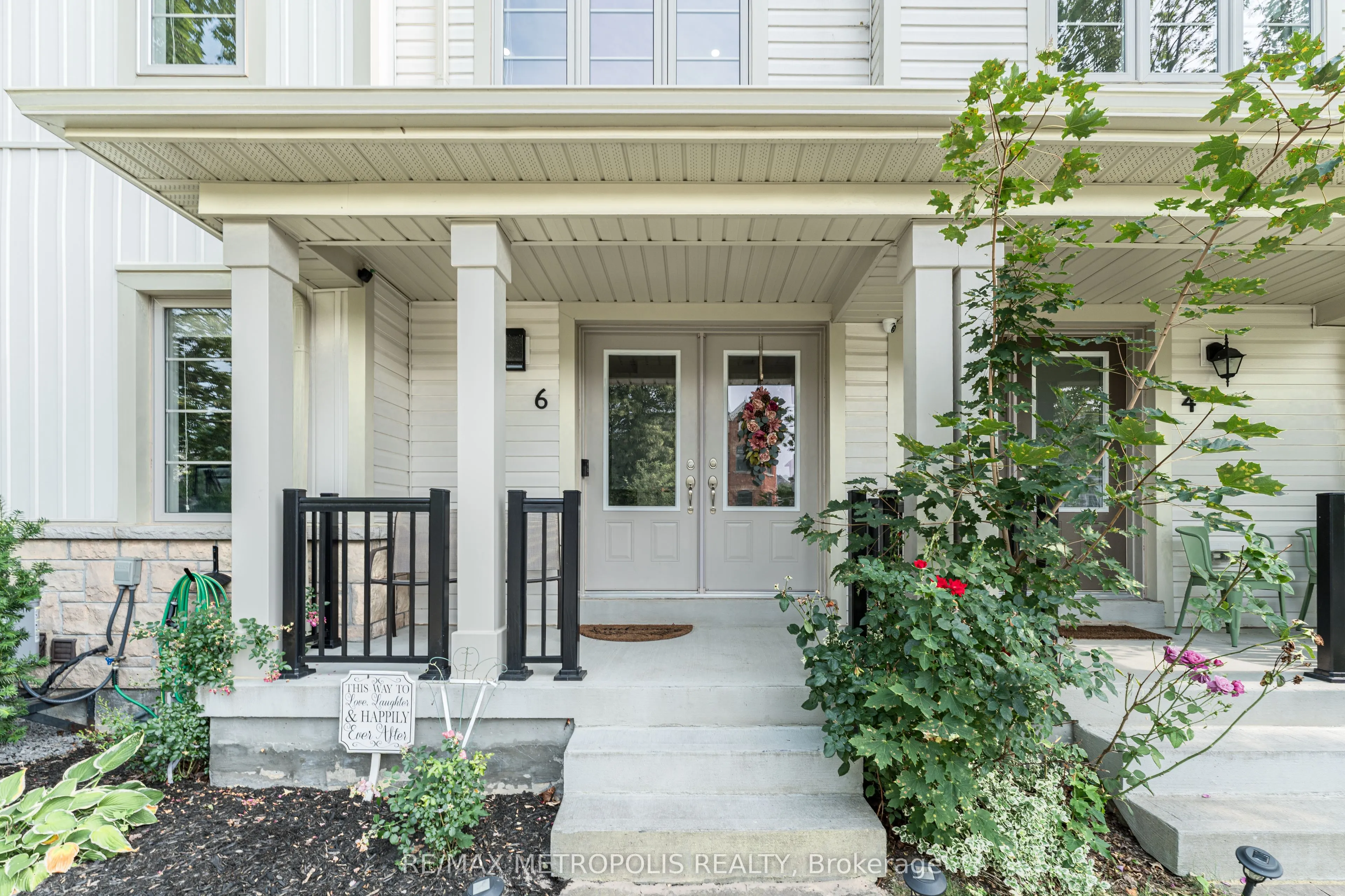 6 Cornerside Way