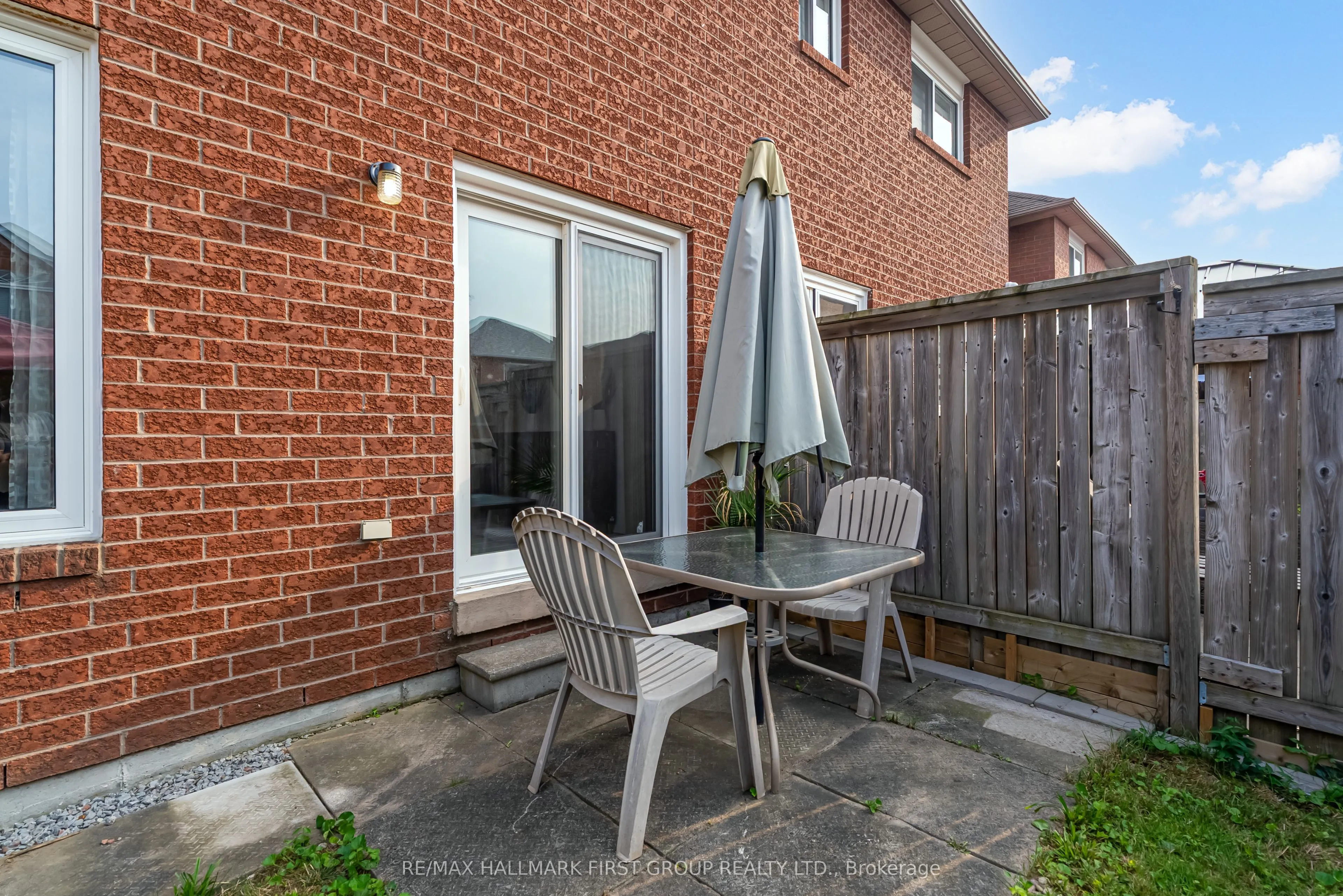 1633 Autumn Crescent