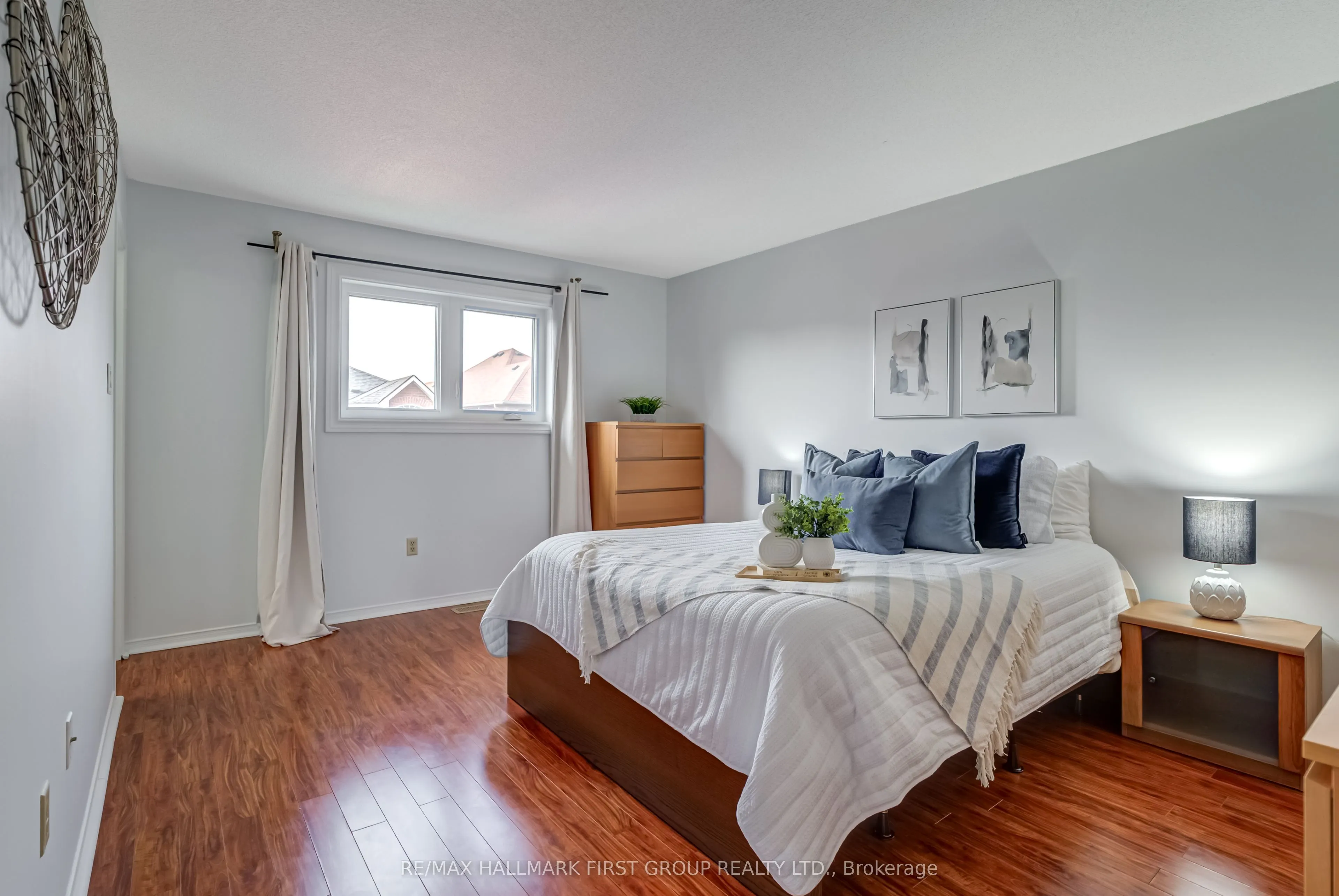 1633 Autumn Crescent