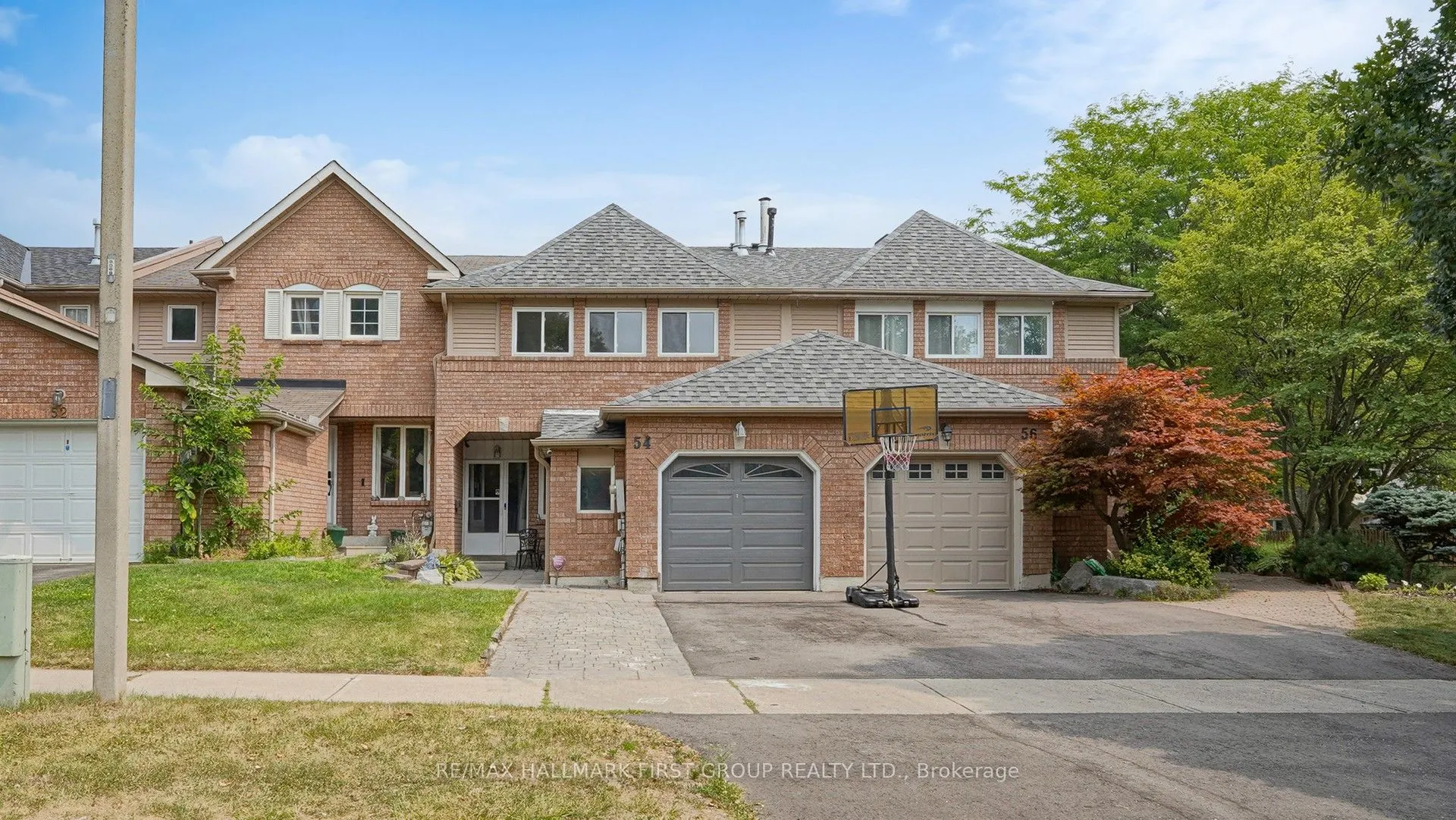 54 Davies Crescent