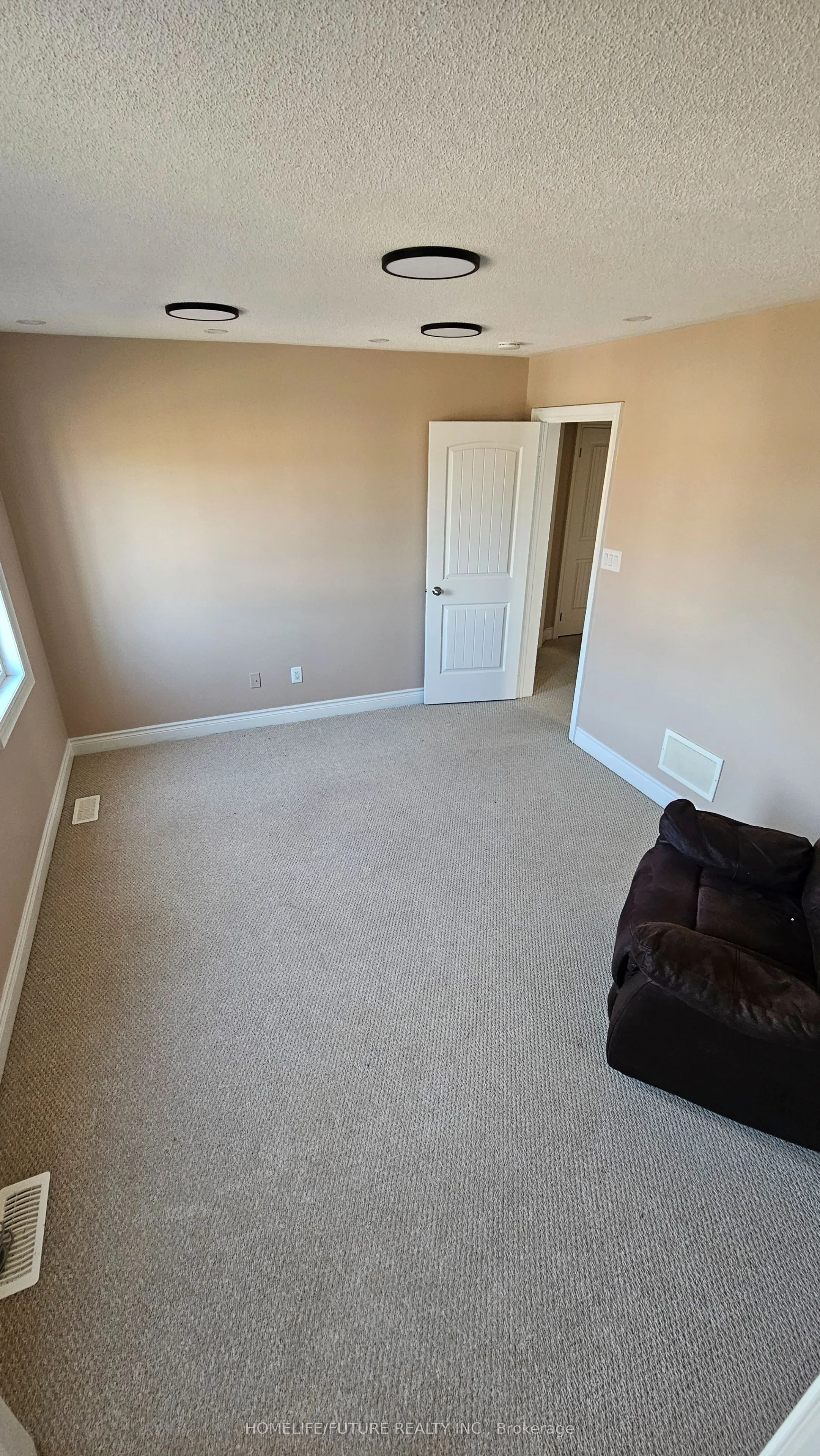2076 Queensbury Drive
