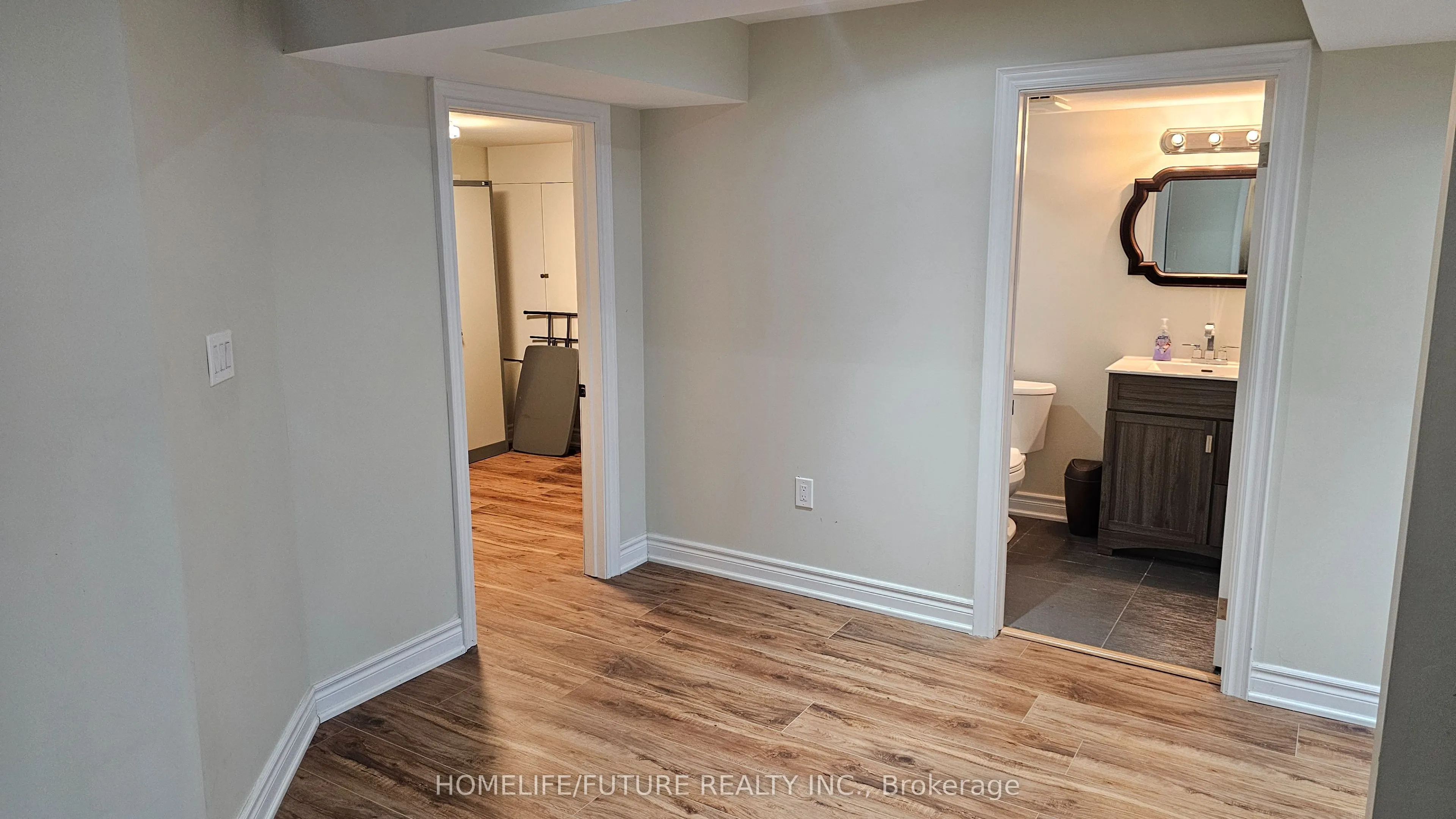 2076 Queensbury Drive