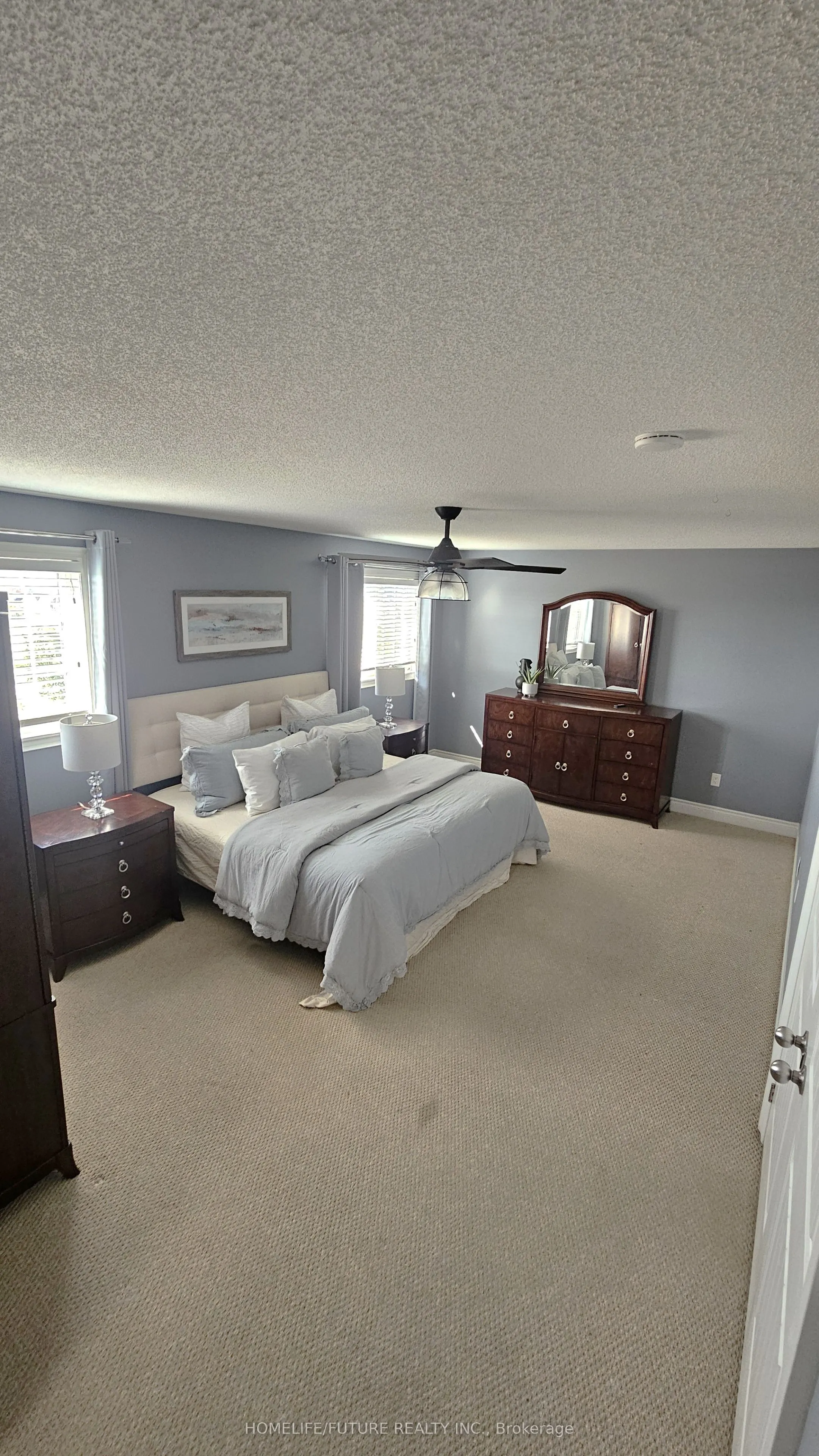 2076 Queensbury Drive