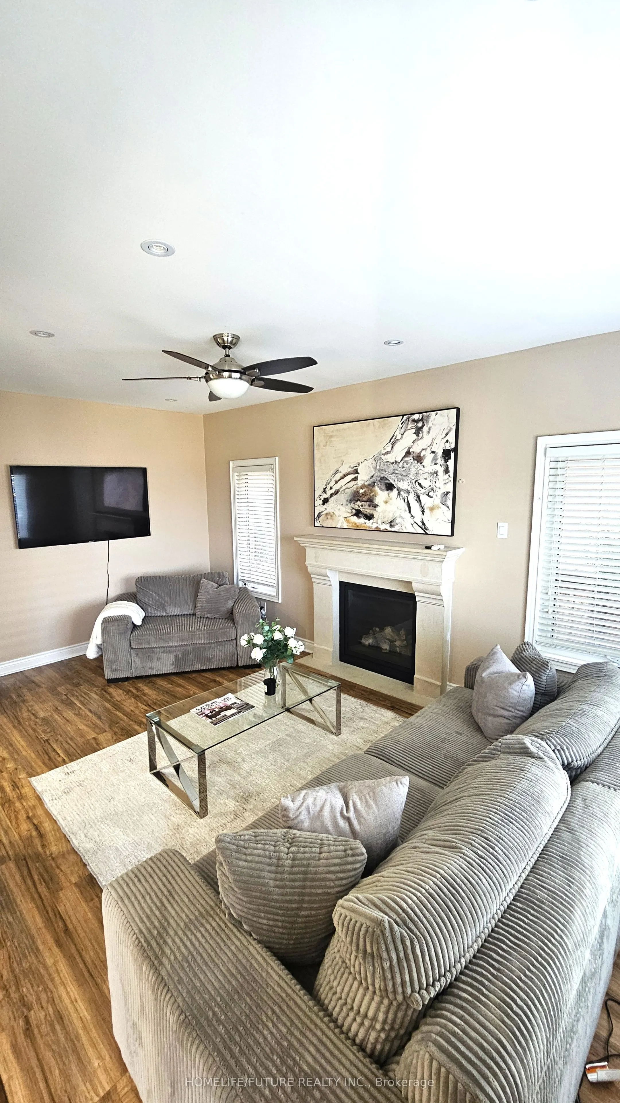 2076 Queensbury Drive