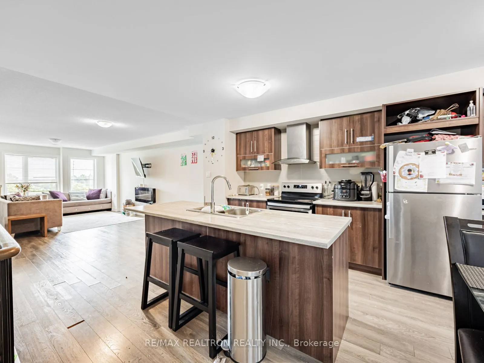 48 Shawfield Way