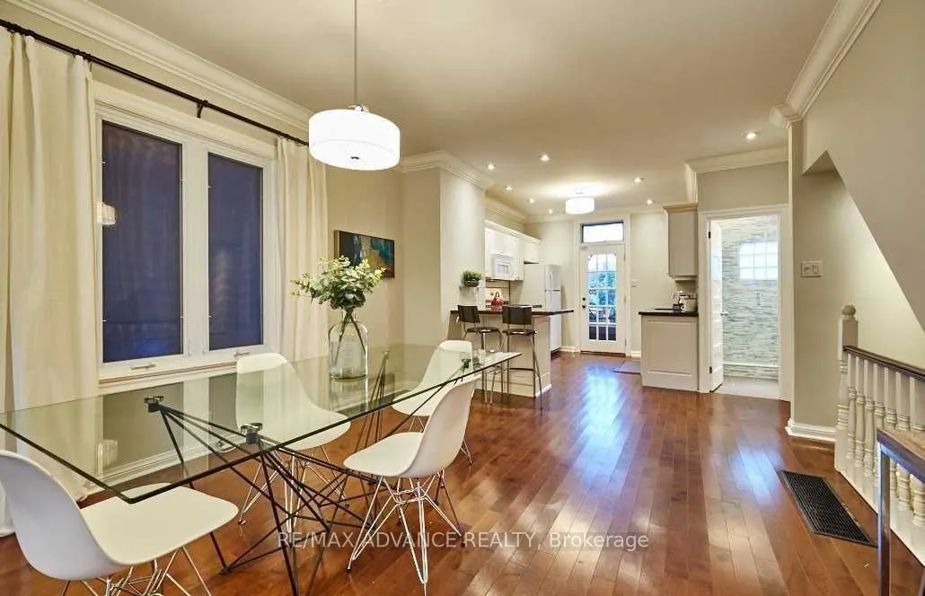7 Strathmore Boulevard