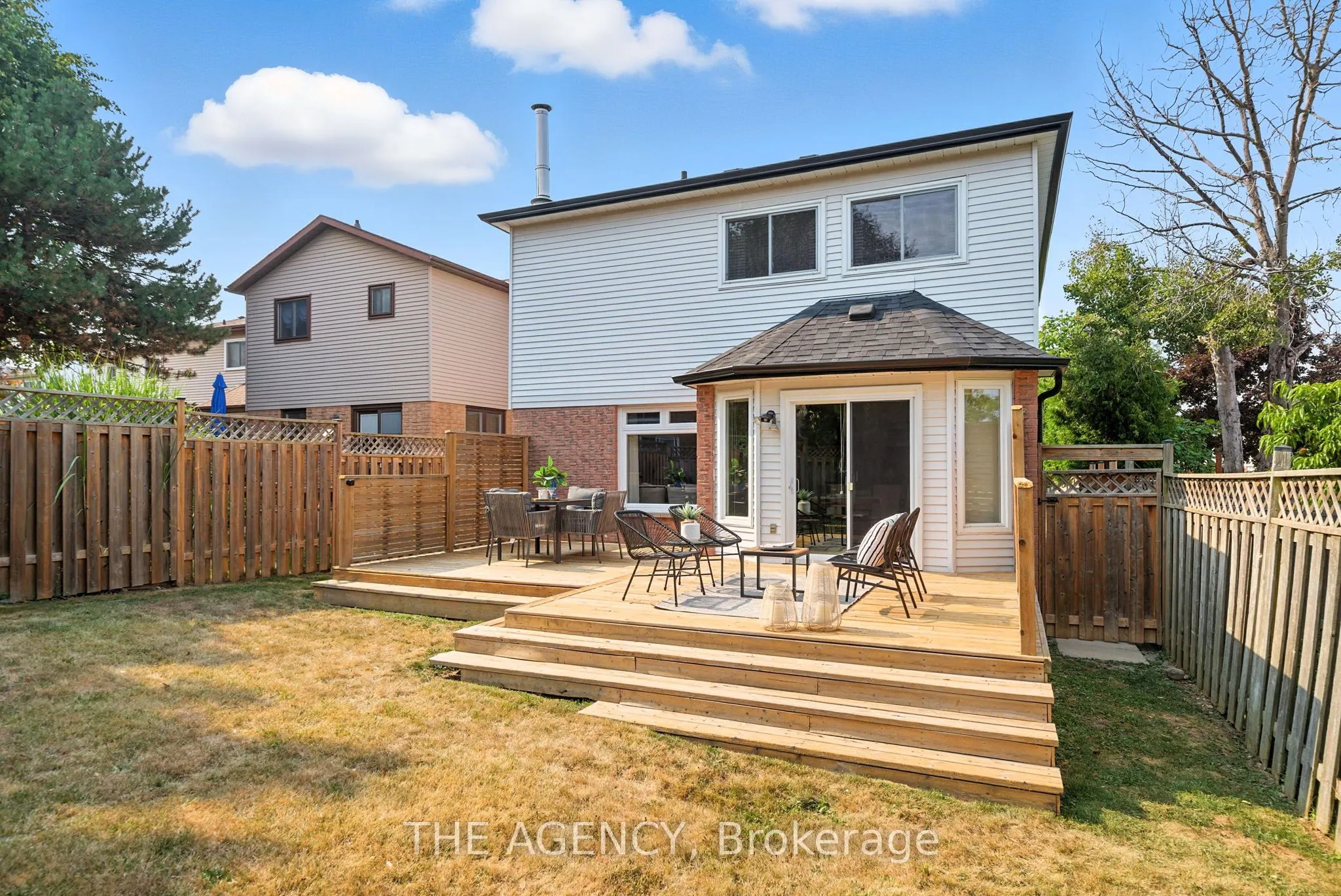 1541 Bentley Lane