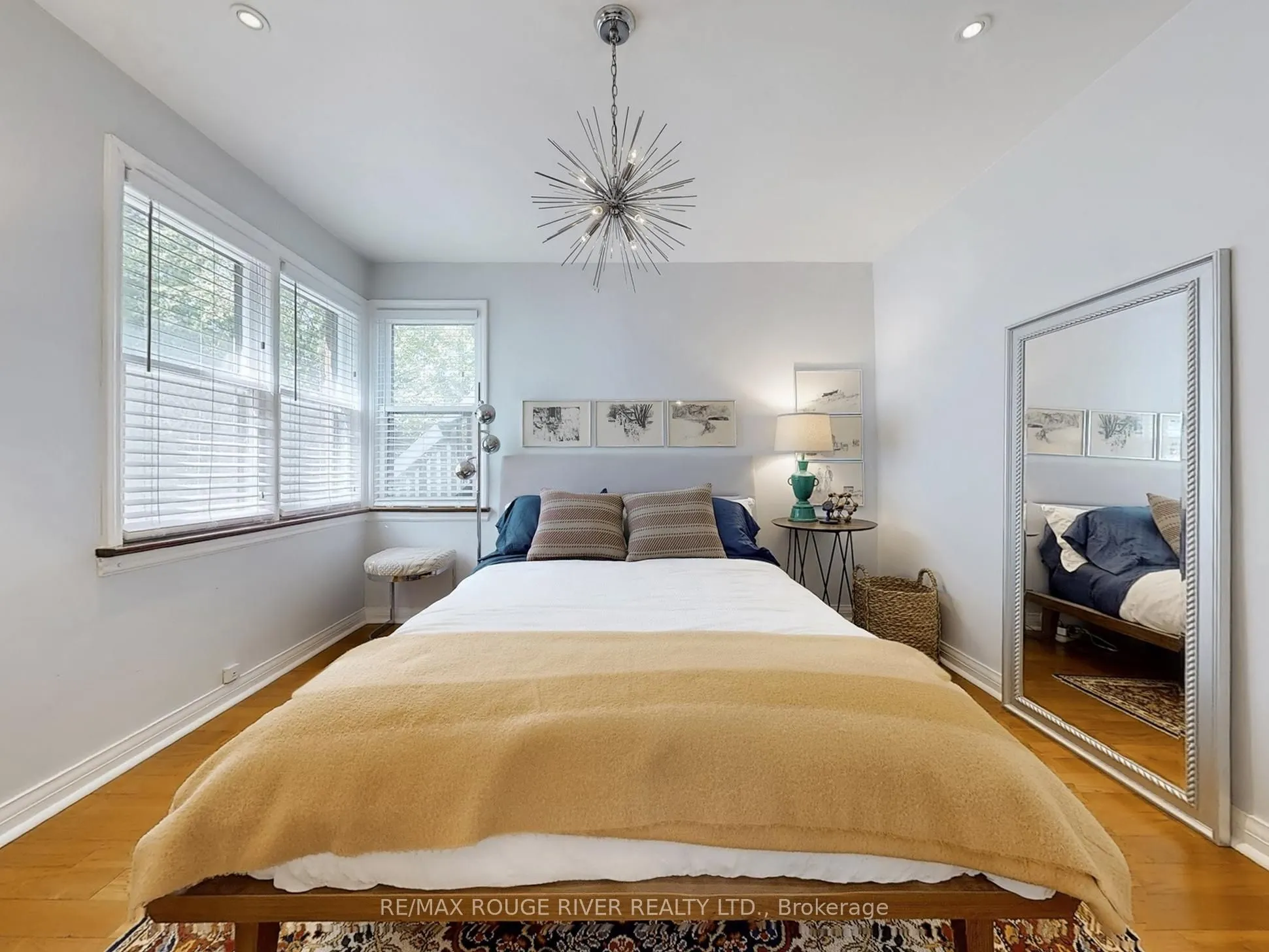 15 White Avenue