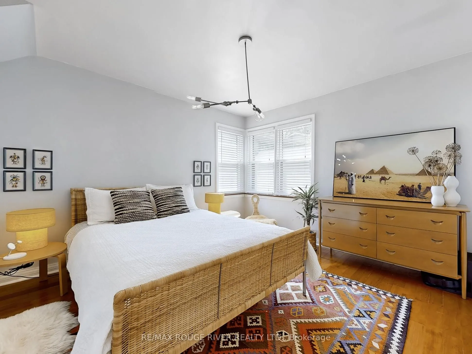 15 White Avenue