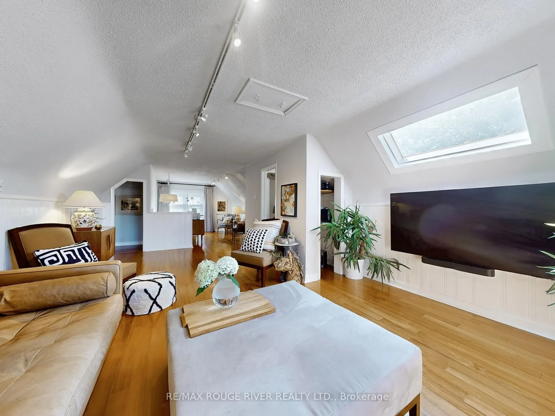15 White Avenue