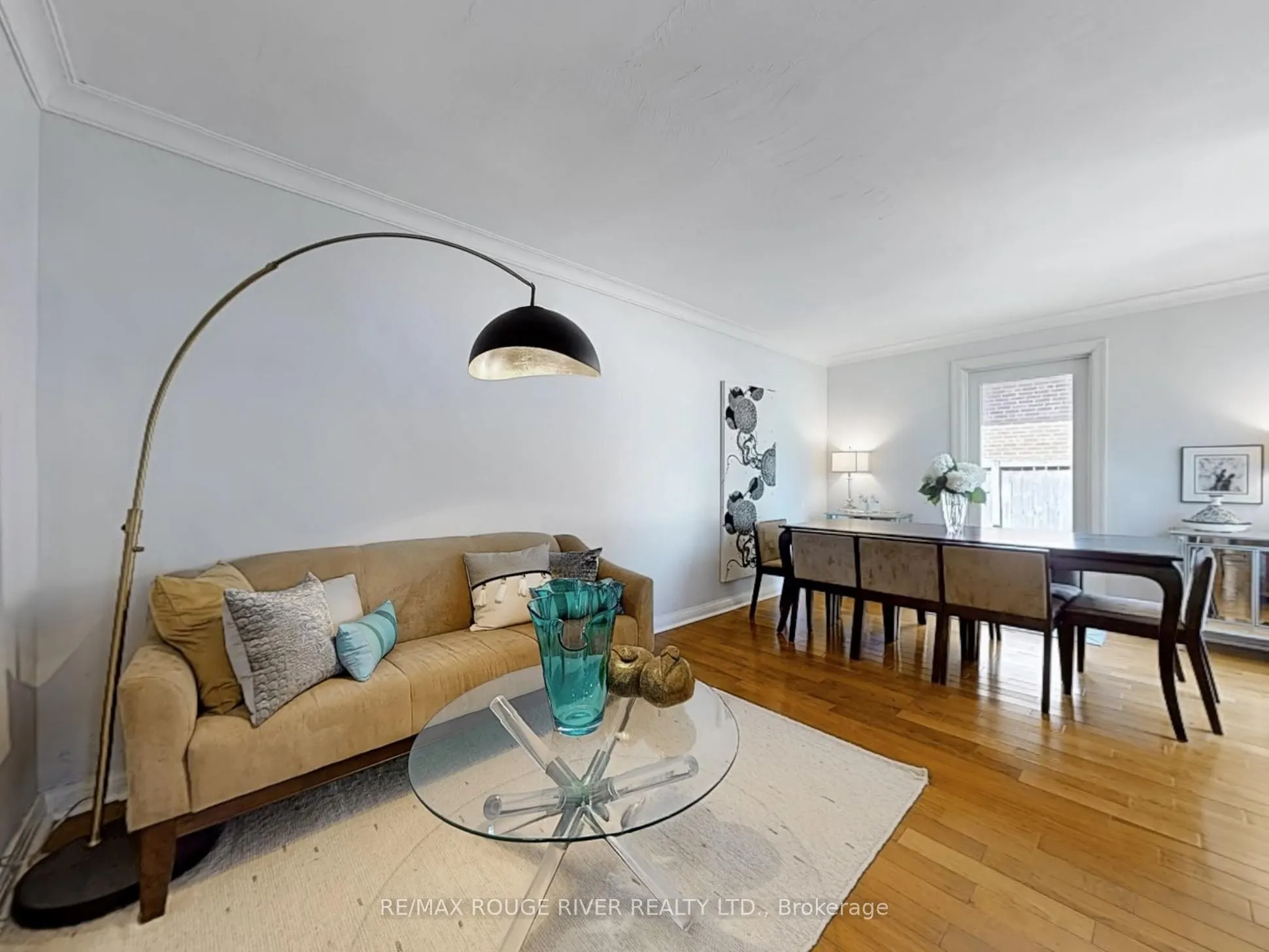 15 White Avenue