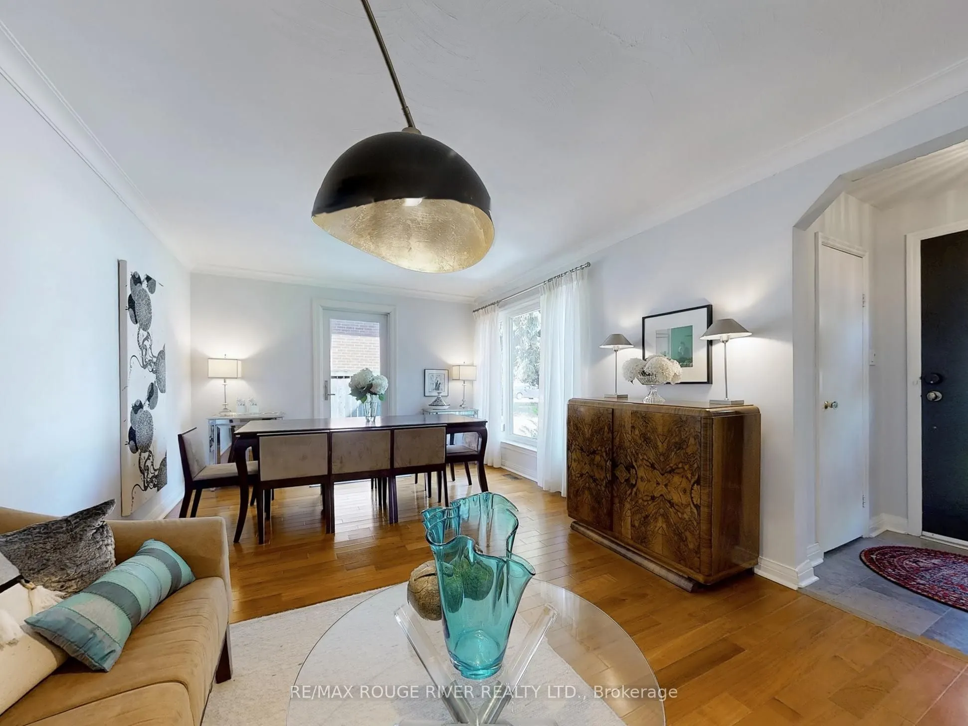 15 White Avenue